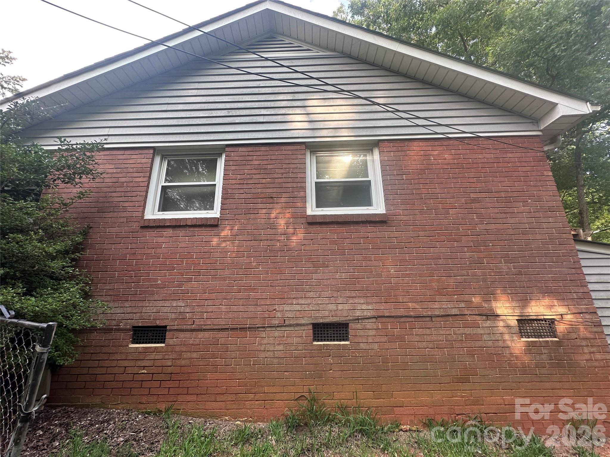 7216 Lockmont Drive — Charlotte