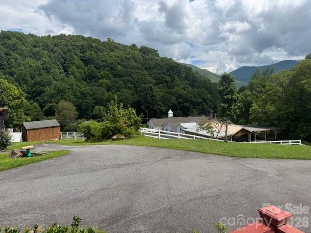 56 Chateau Lane — Maggie Valley