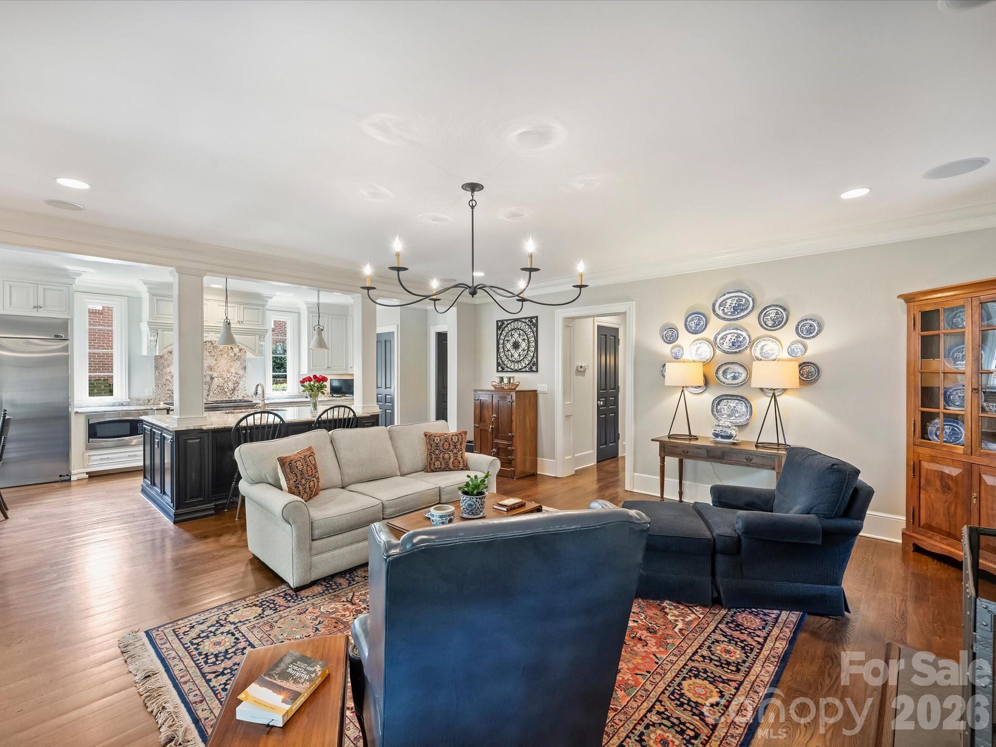 309 Hempstead Place — Charlotte