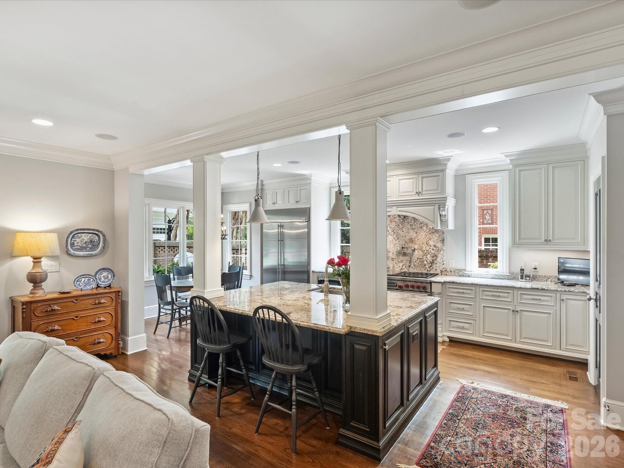 309 Hempstead Place — Charlotte