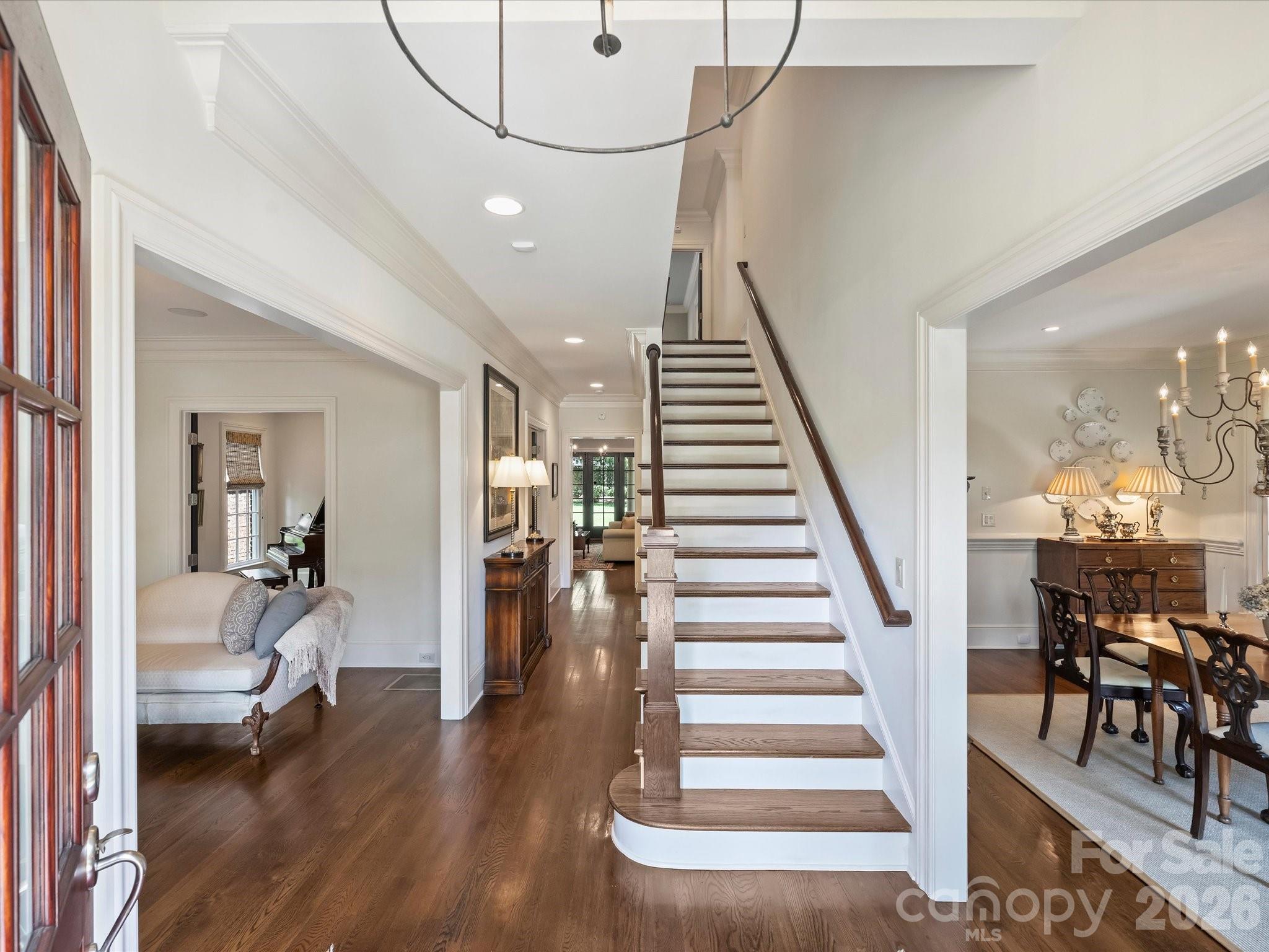 309 Hempstead Place — Charlotte