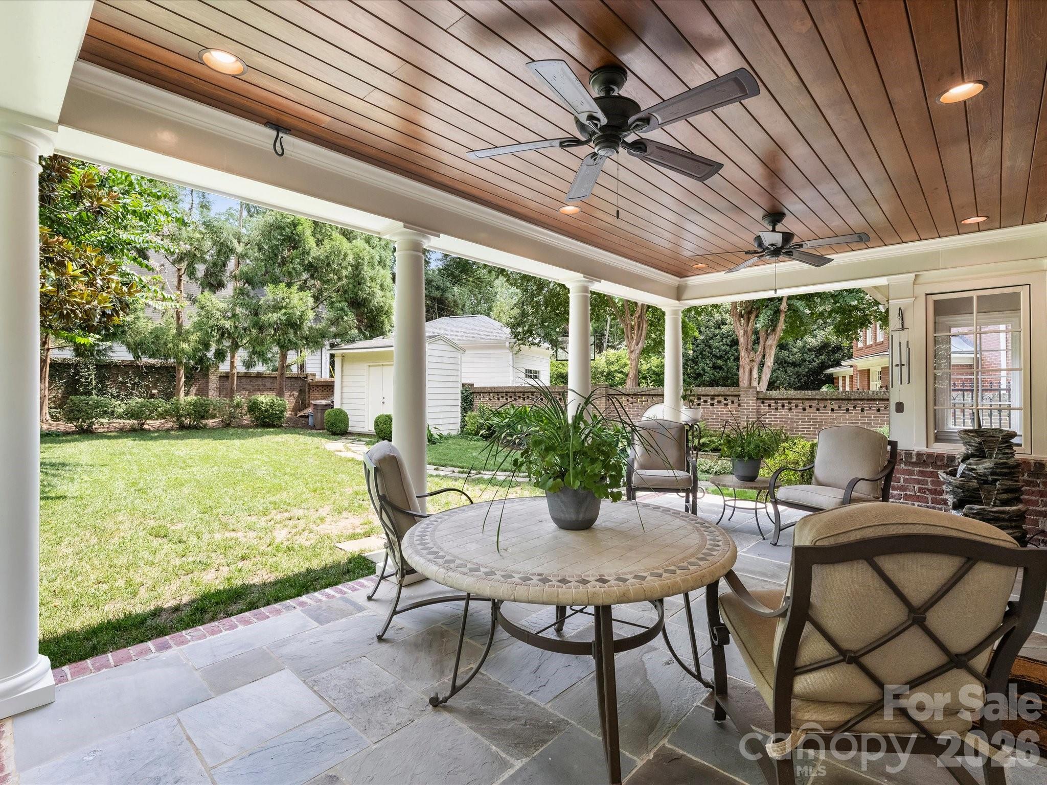 309 Hempstead Place — Charlotte