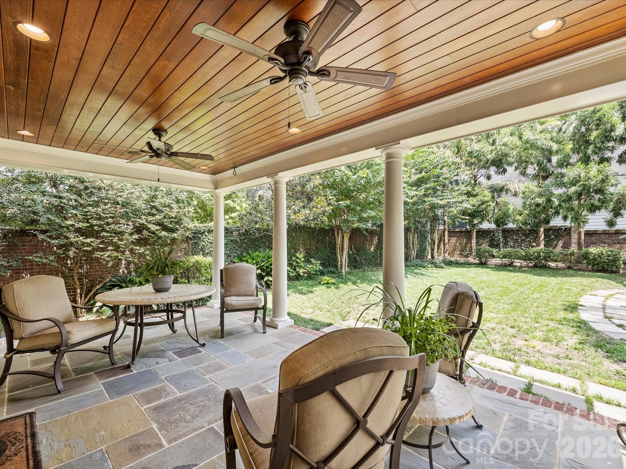 309 Hempstead Place — Charlotte