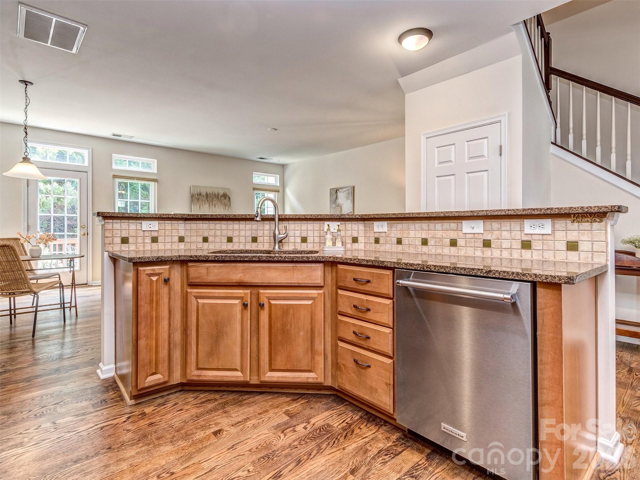 4308 Park South Station Boulevard — Charlotte