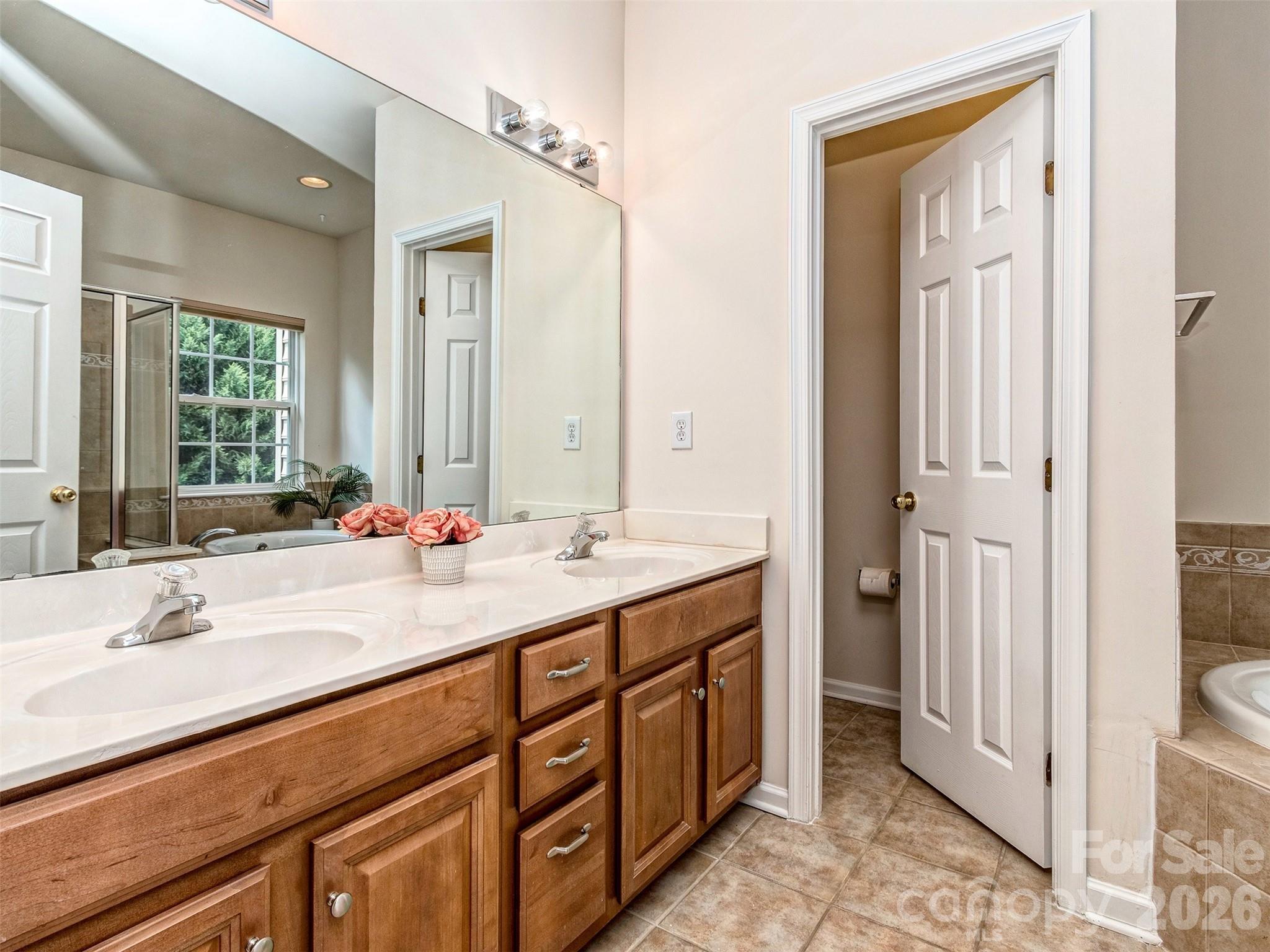 4308 Park South Station Boulevard — Charlotte