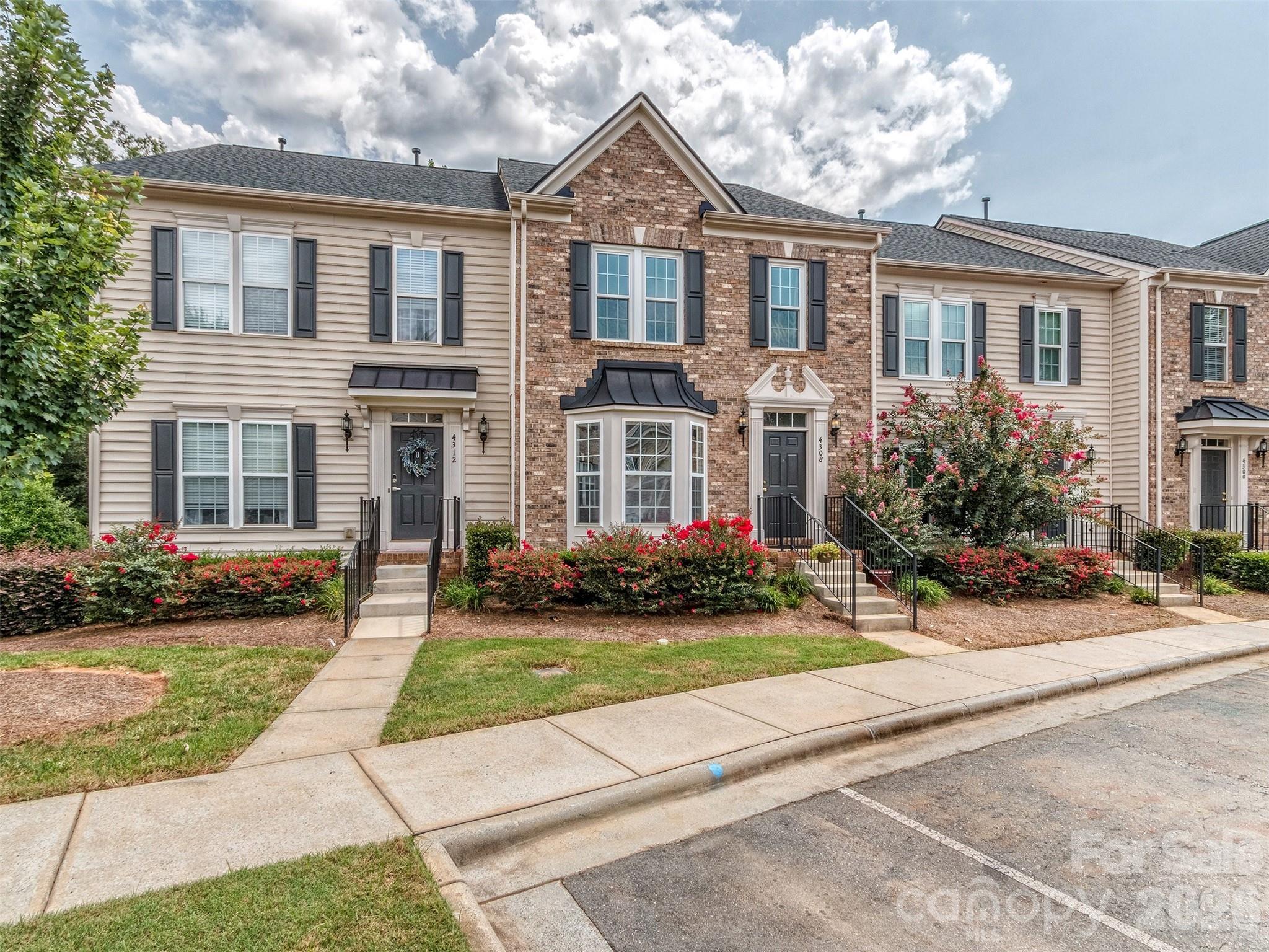 4308 Park South Station Boulevard — Charlotte