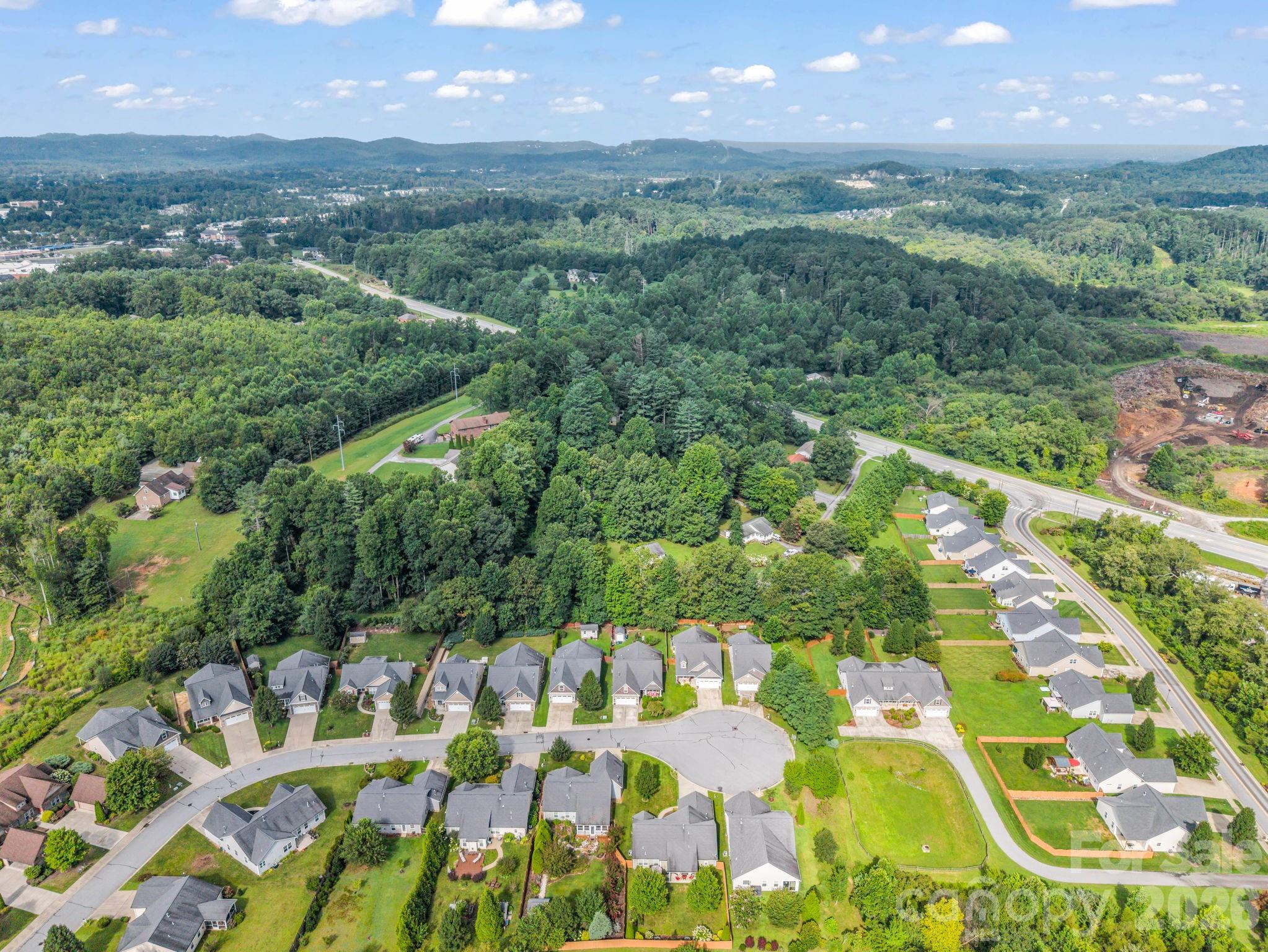 93 Foxtail Court — Hendersonville