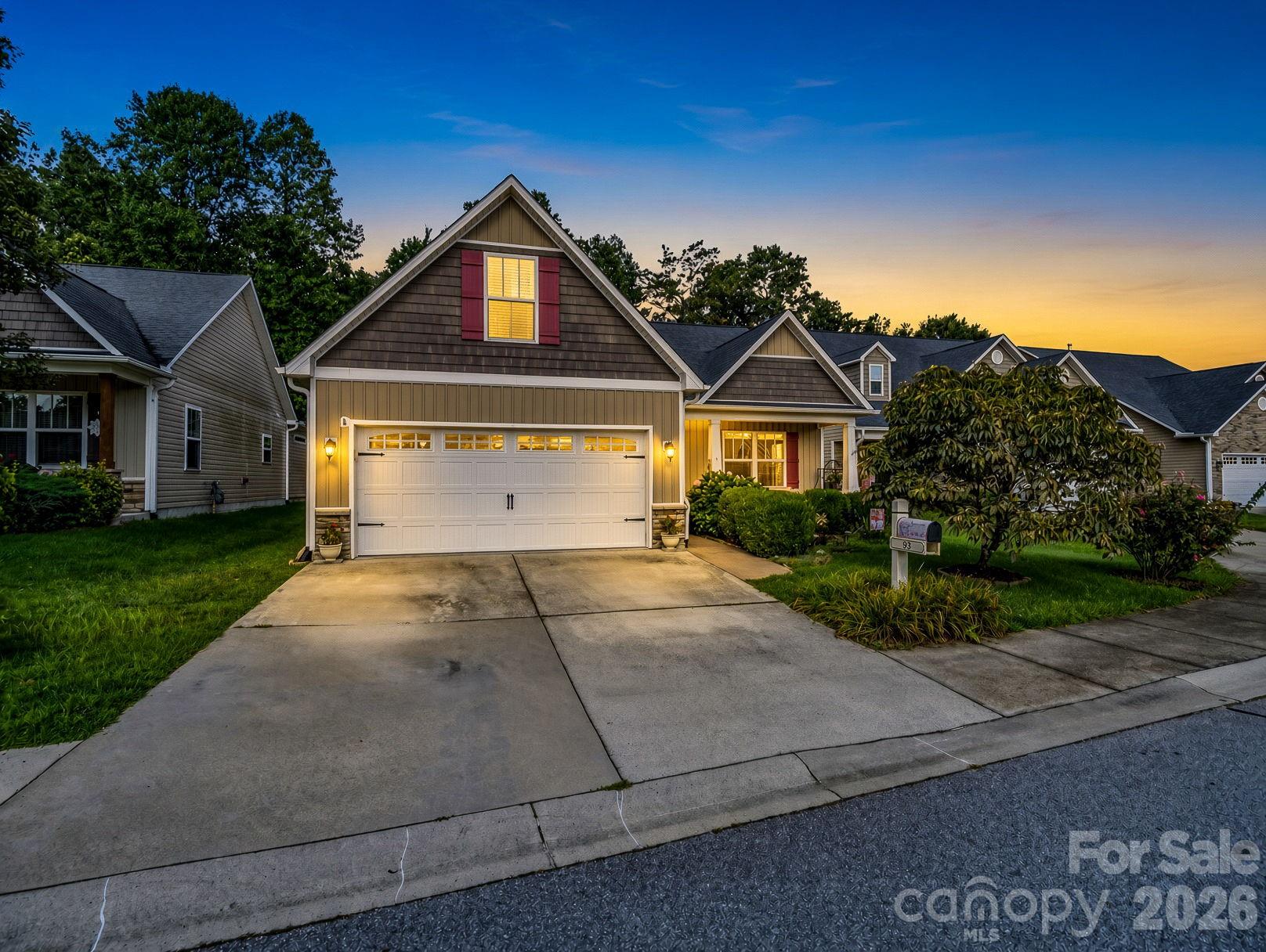 93 Foxtail Court — Hendersonville