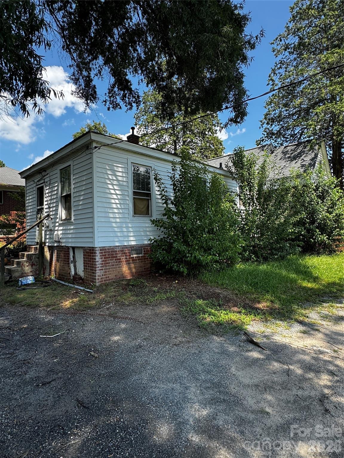 2811 N Main Street — Kannapolis