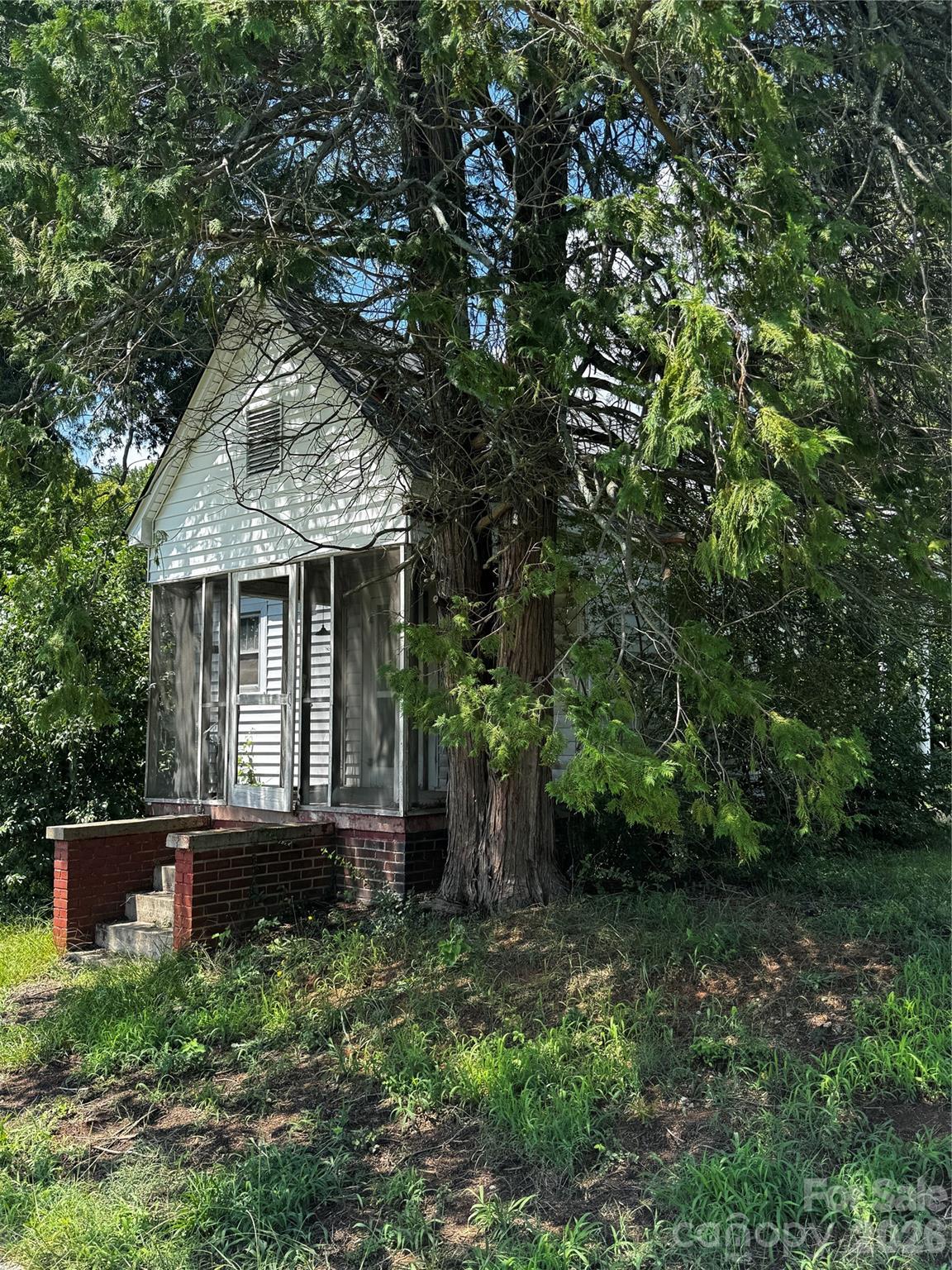 2811 N Main Street — Kannapolis