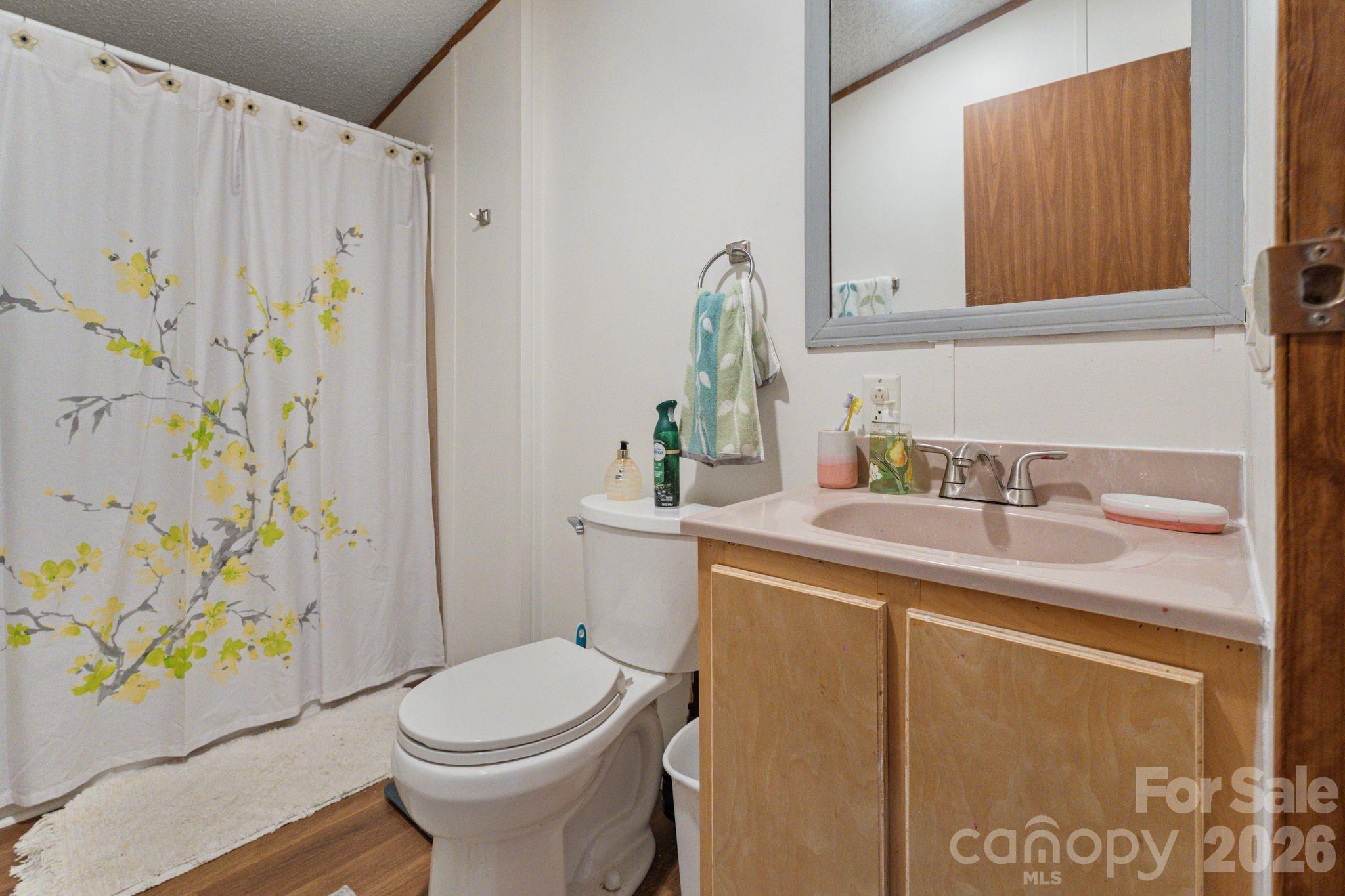 172 Baxter Way — Forest City