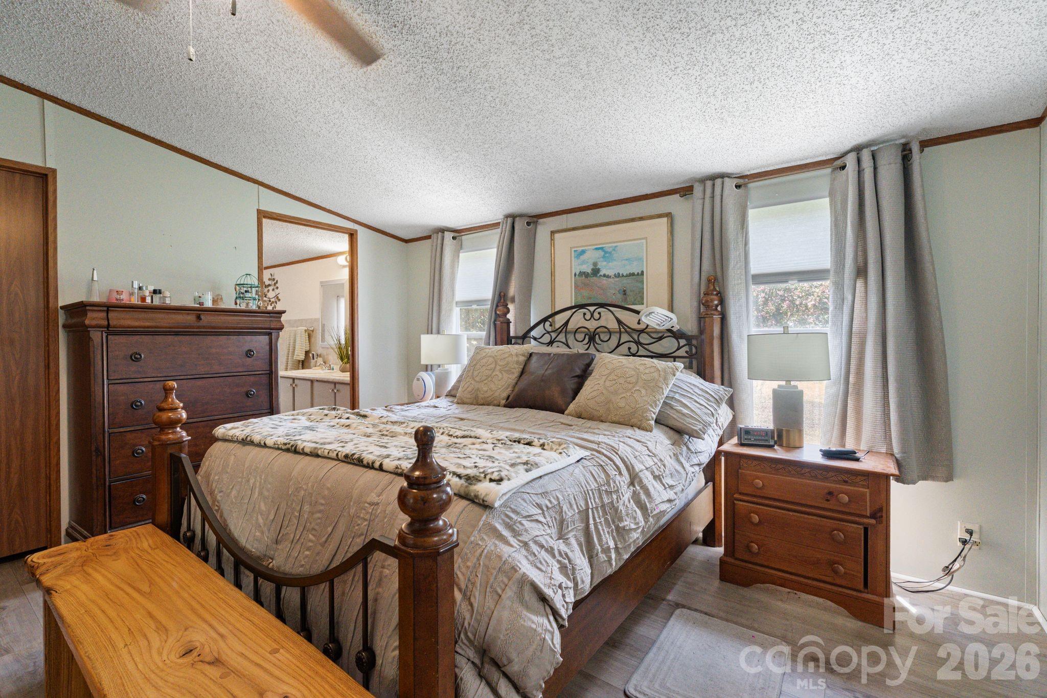 172 Baxter Way — Forest City