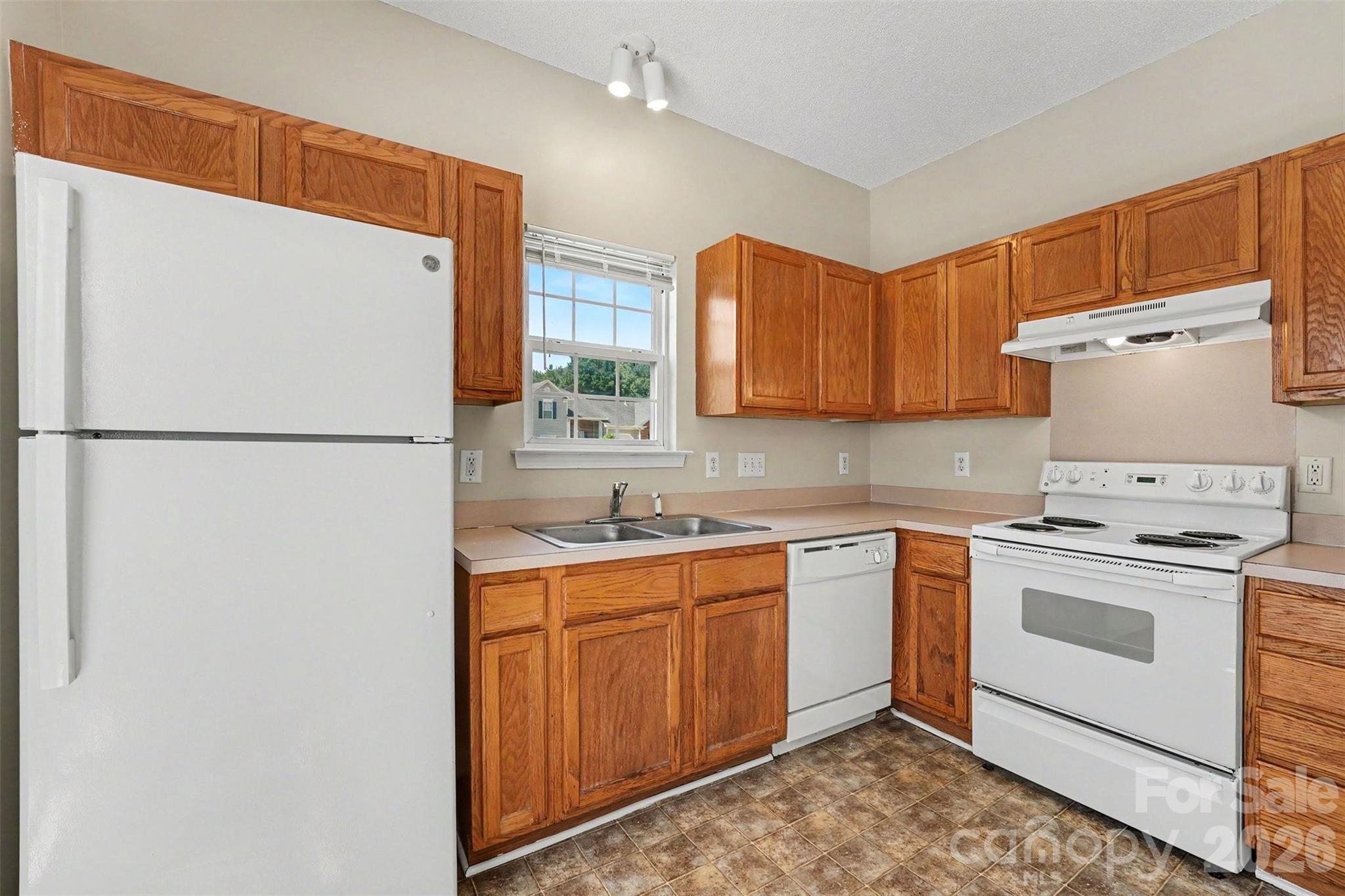 9327 Kimmel Lane — Charlotte