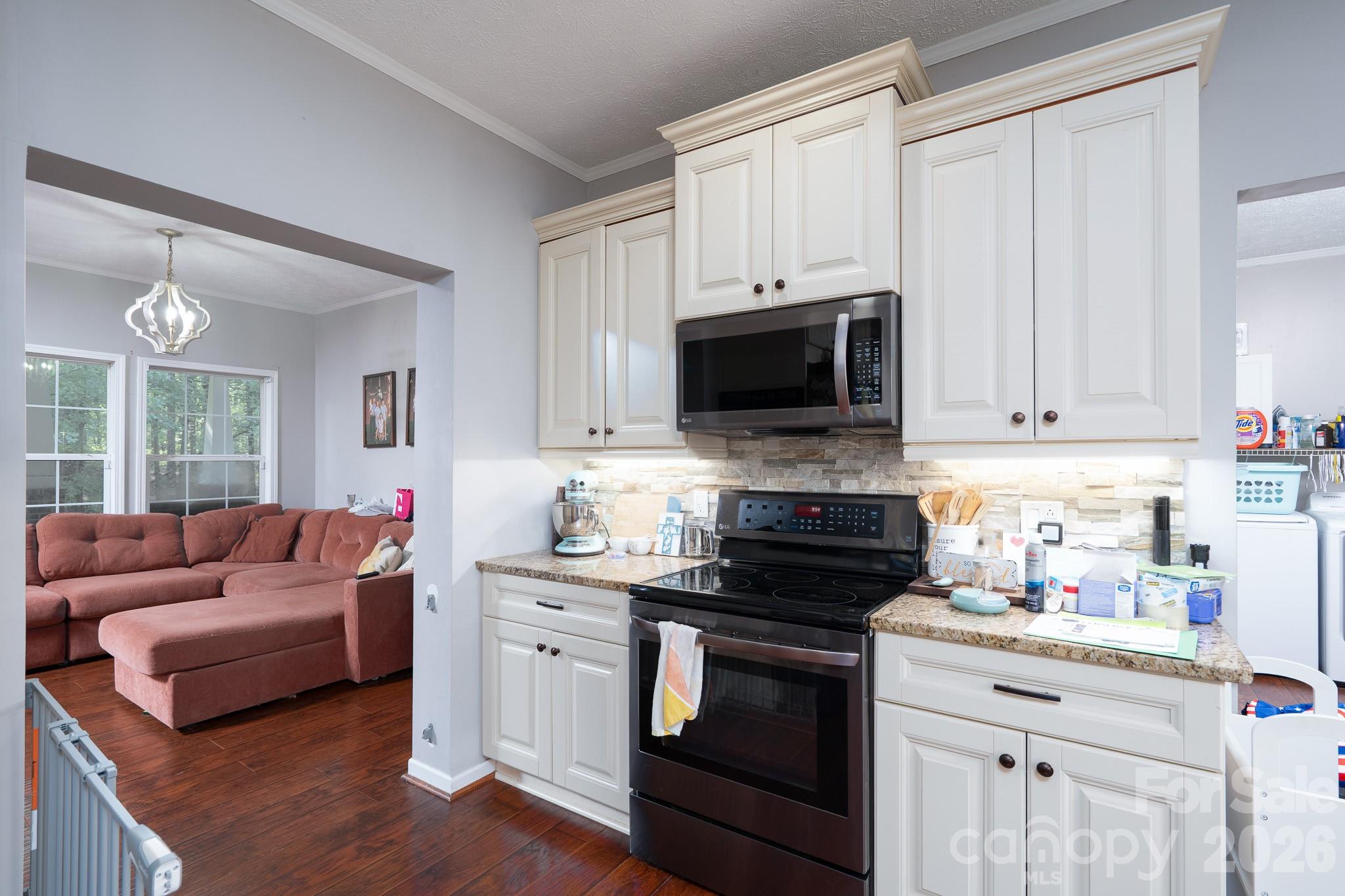 13891 Connor Road — Gold Hill