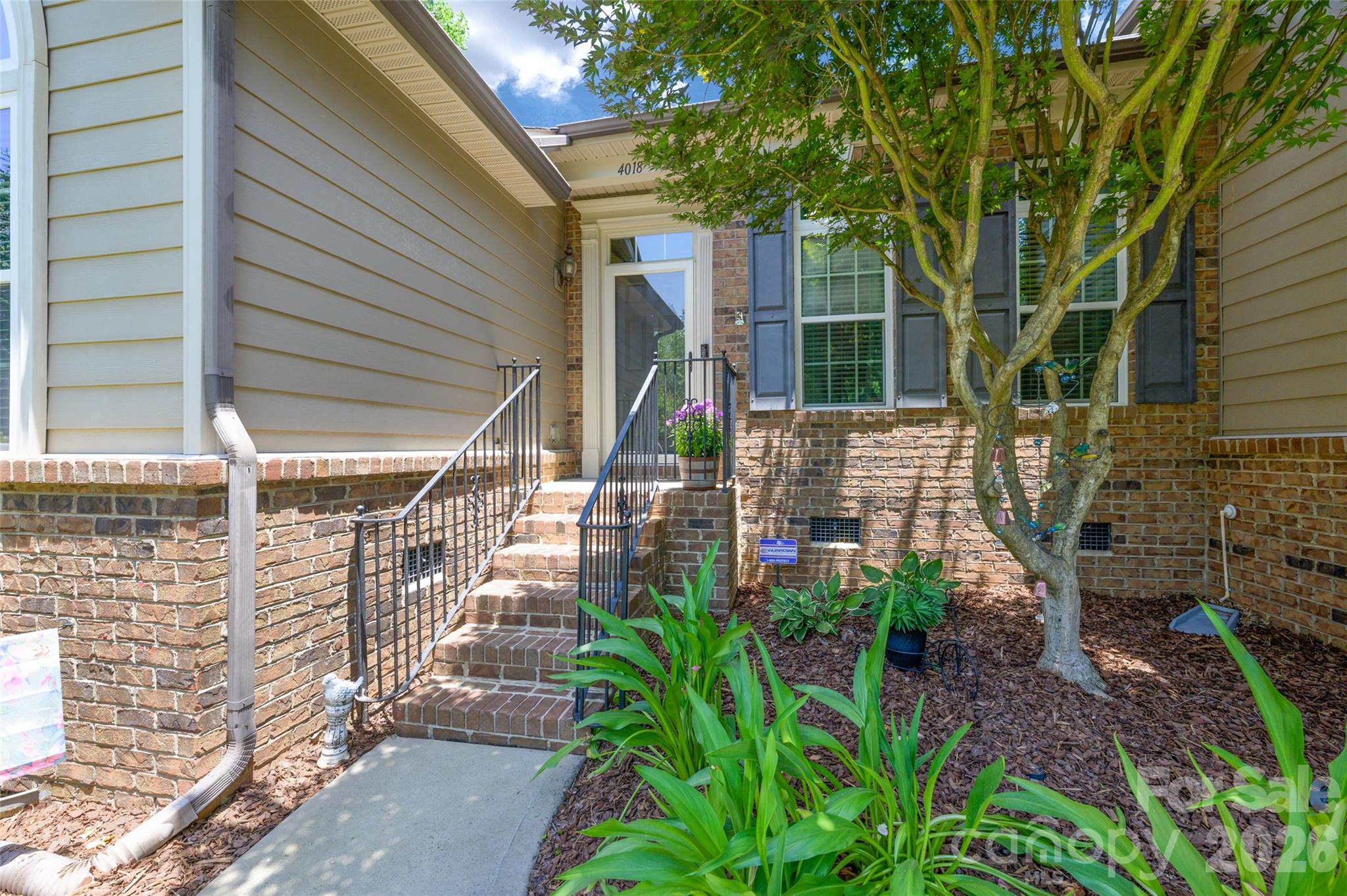 4018 Harmattan Drive — Denver