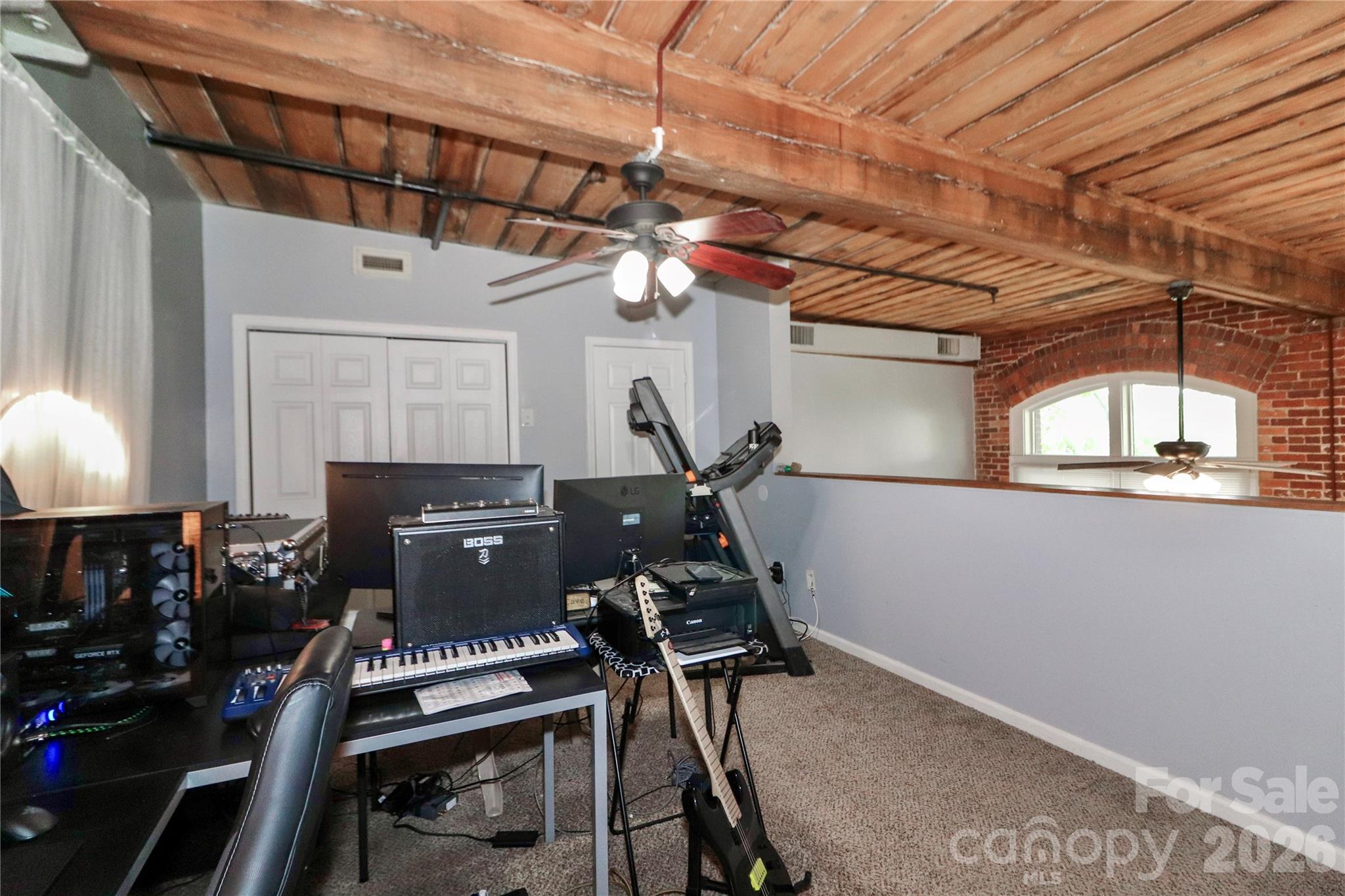 201 S Hoskins Road #315 — Charlotte