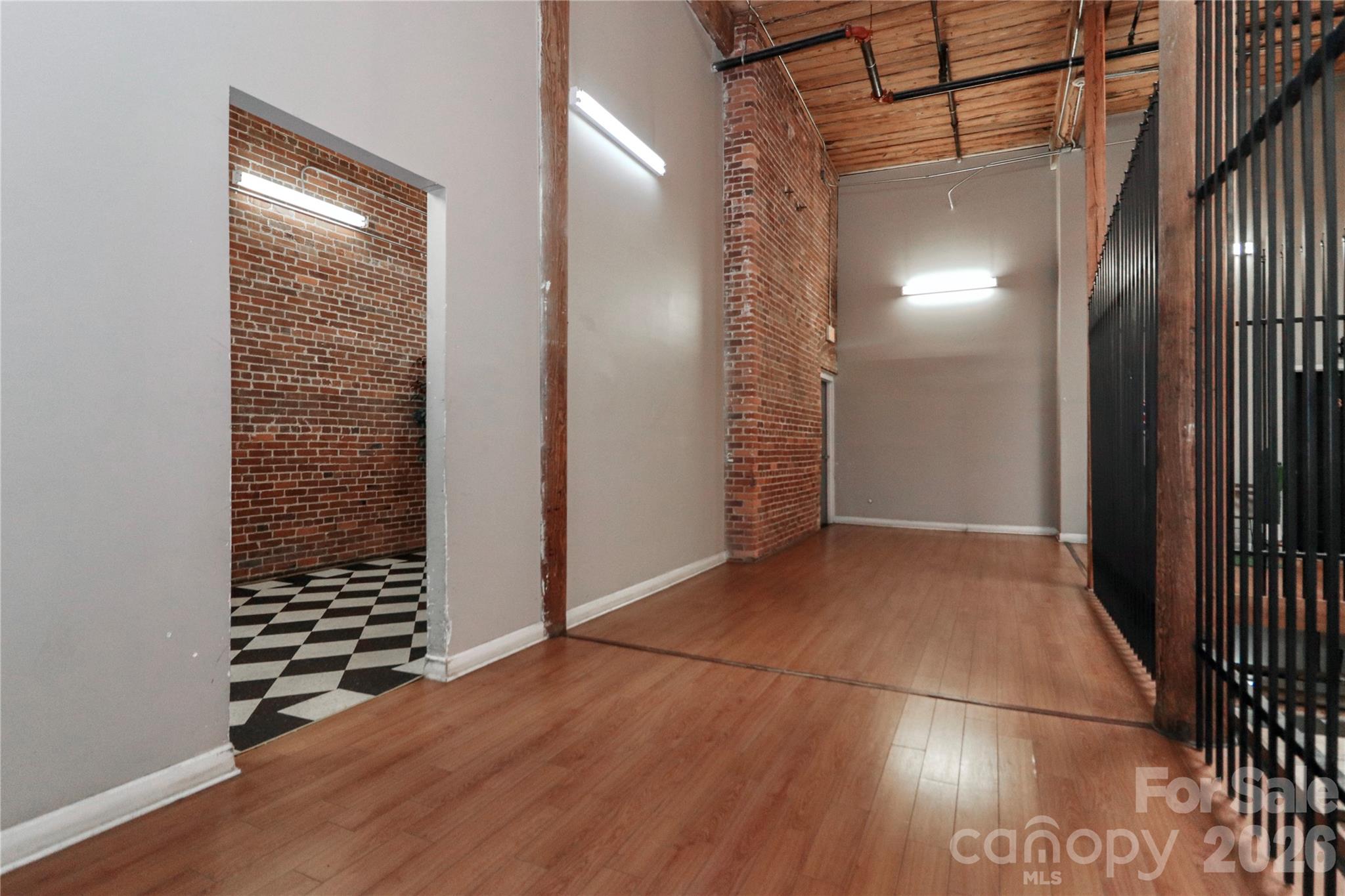 201 S Hoskins Road #315 — Charlotte