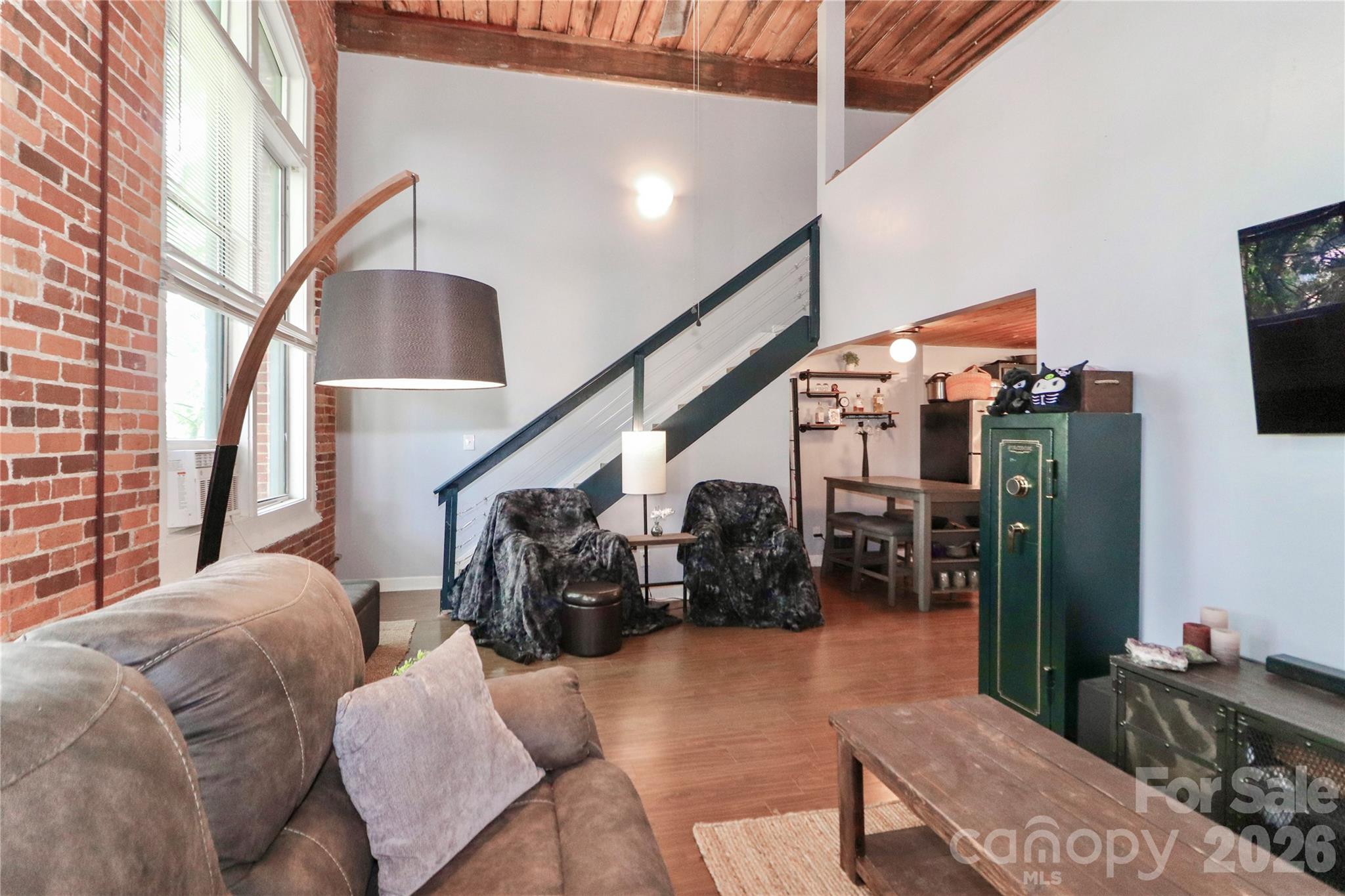 201 S Hoskins Road #315 — Charlotte