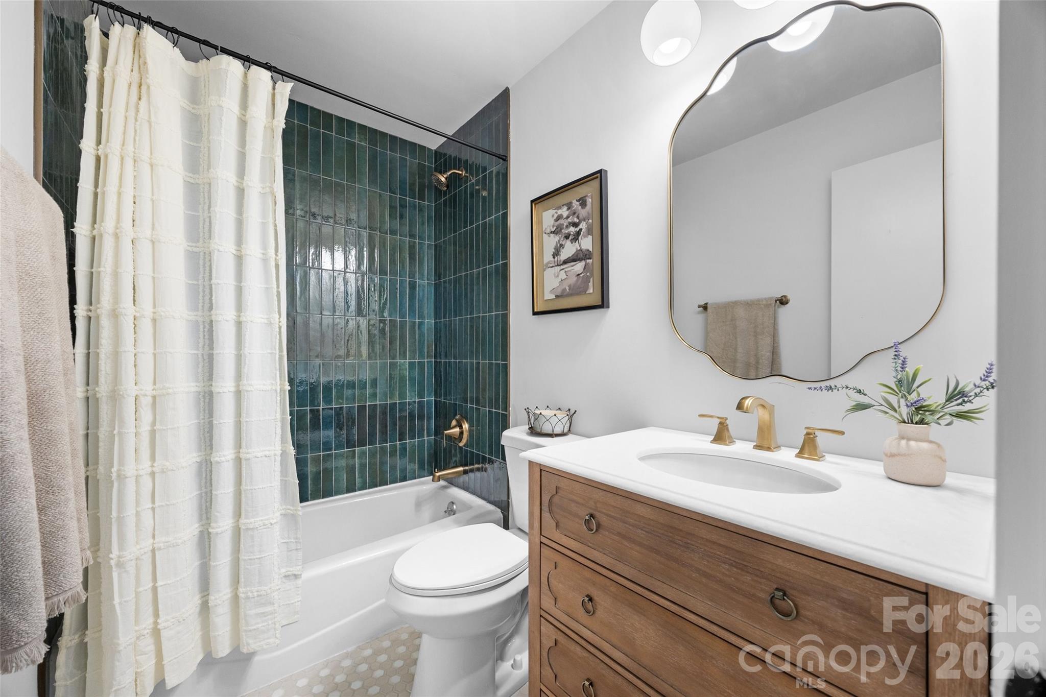 635 Trail Ridge Road — Matthews