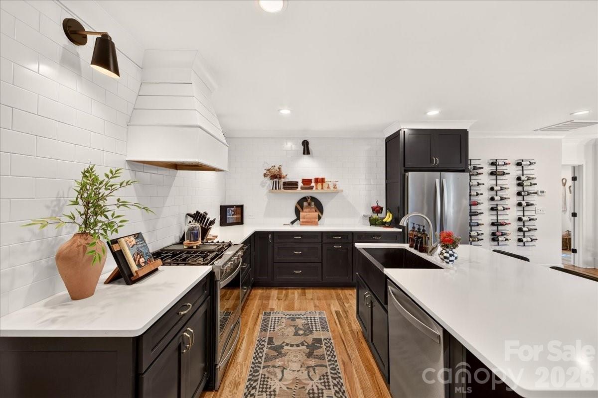 3020 Holt Street — Charlotte