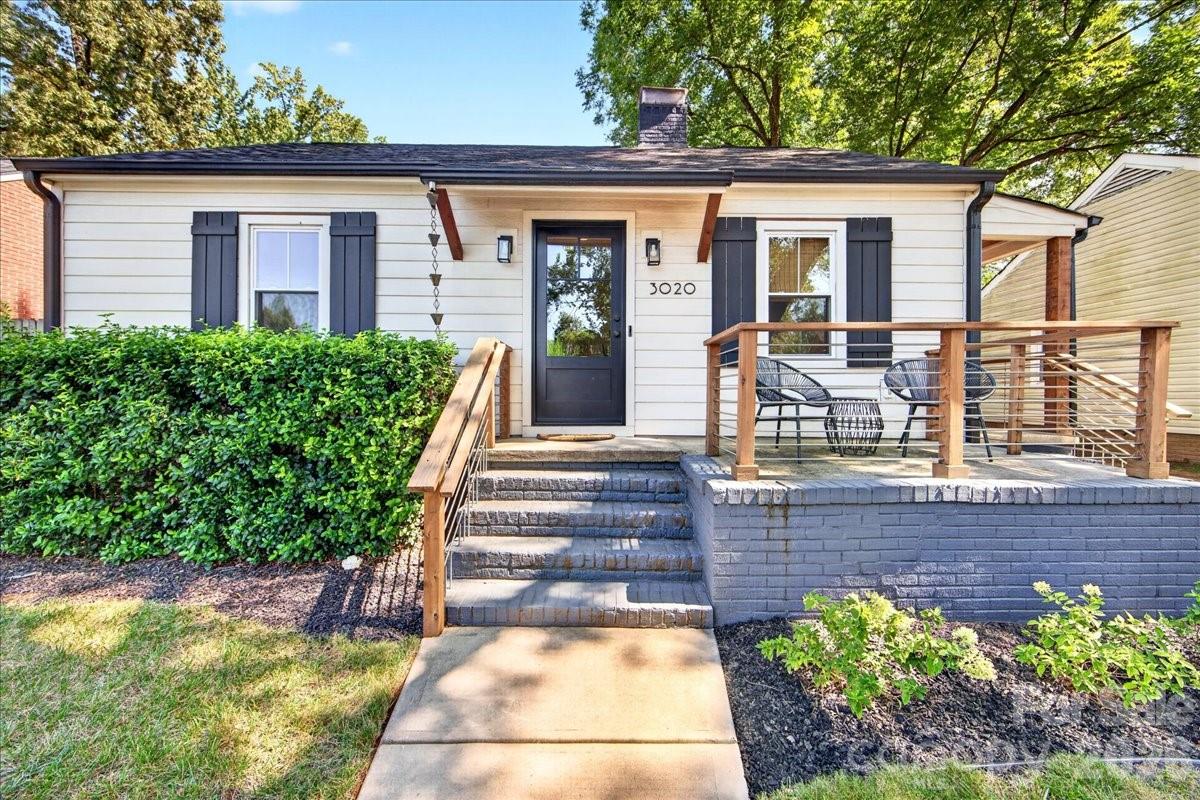 3020 Holt Street — Charlotte