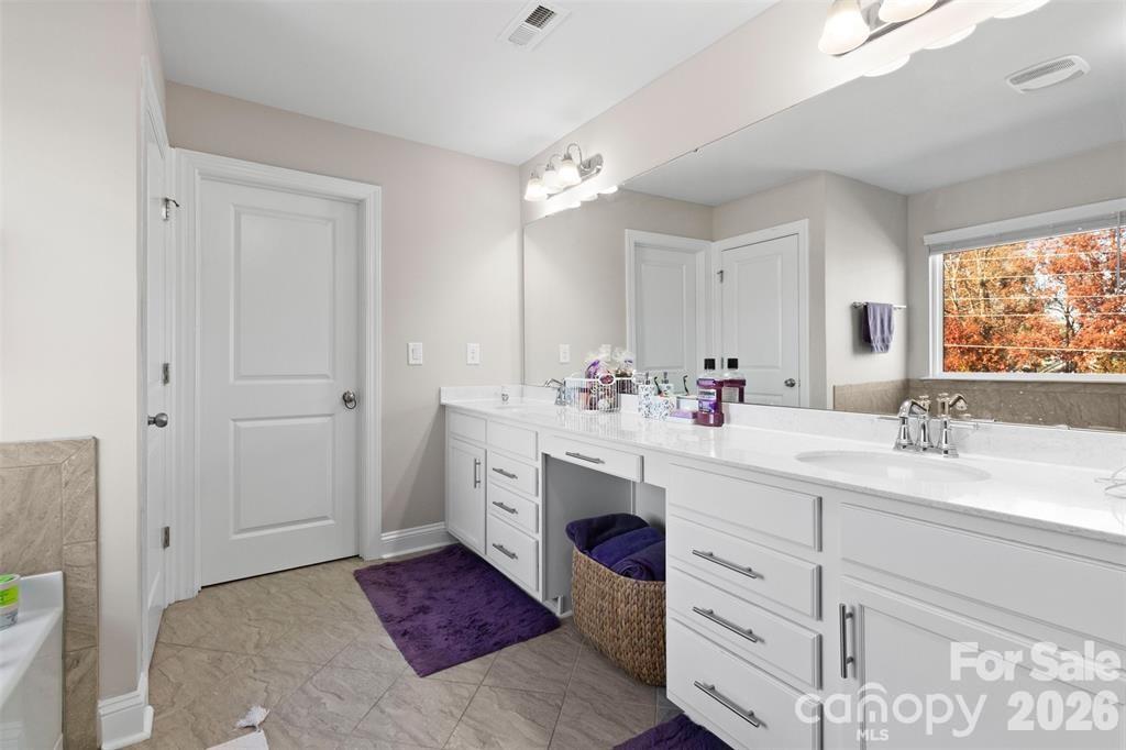 1029 Paddington Drive — Indian Trail