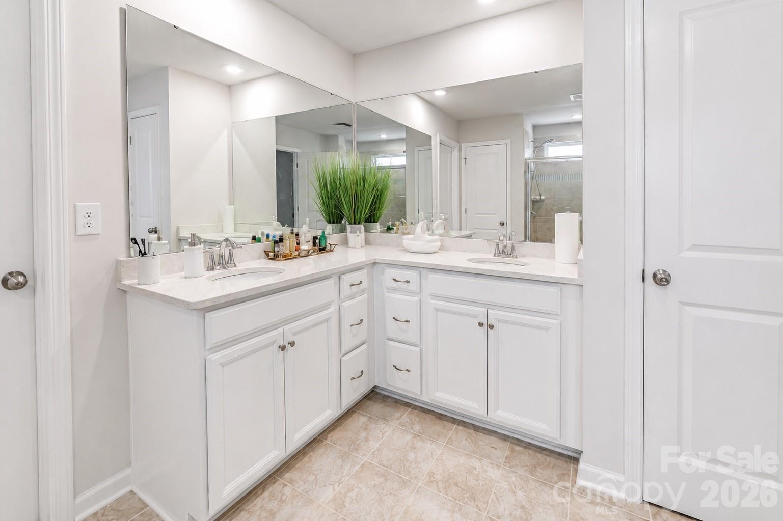 355 Kennerly Center Drive — Mooresville