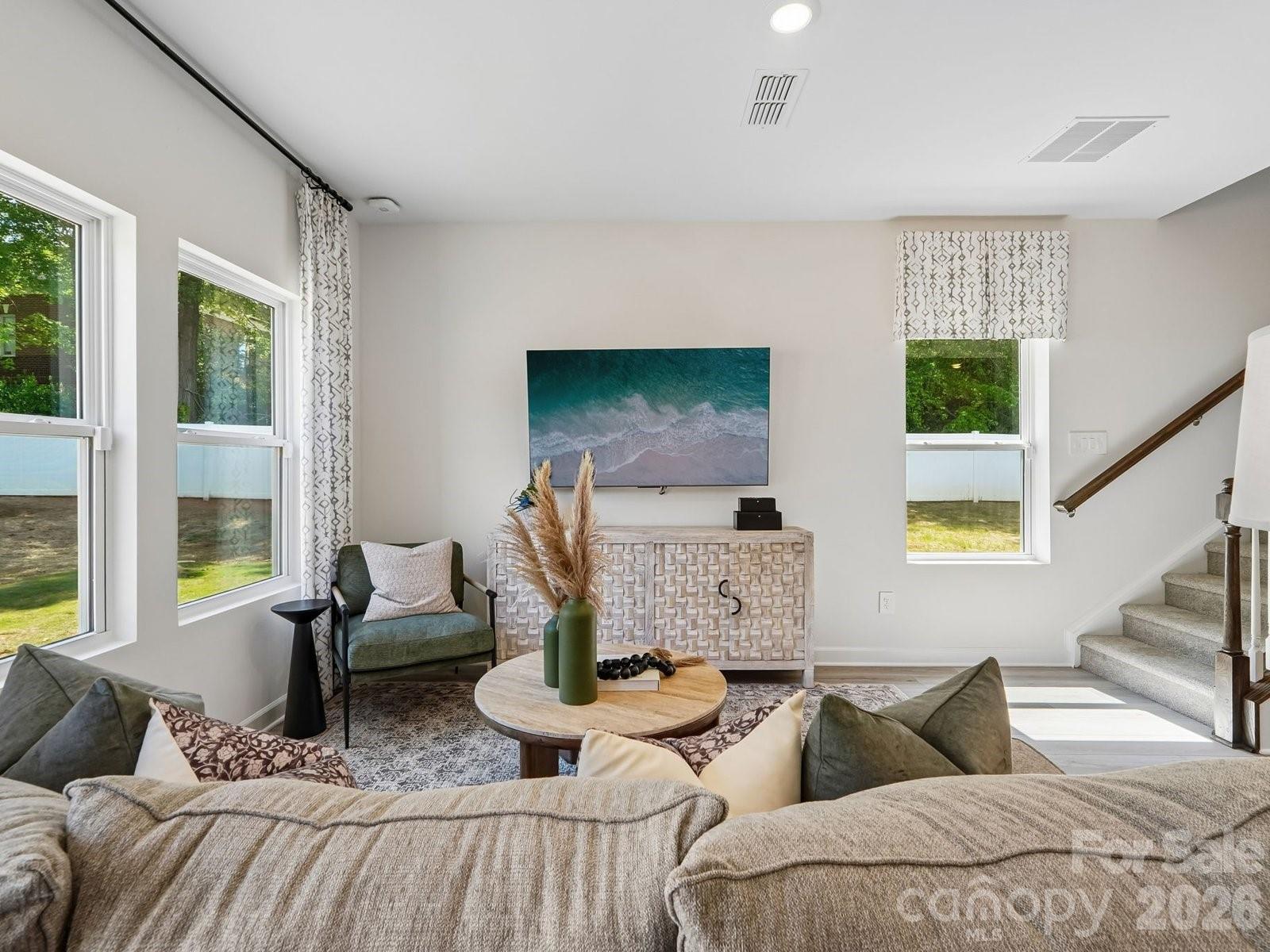 4238 Murk Lane — Charlotte