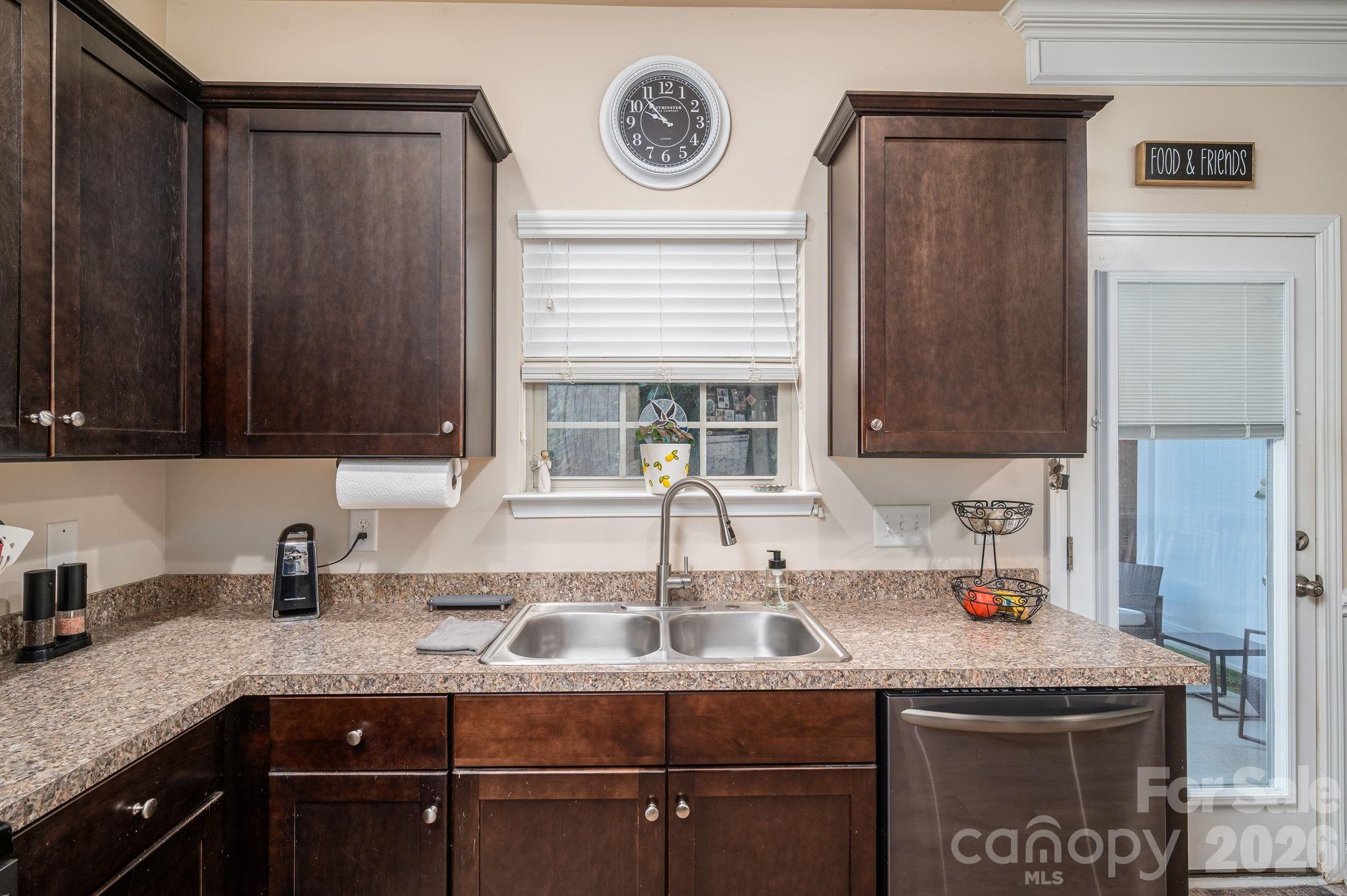 5216 Newport Landing Way — Gastonia