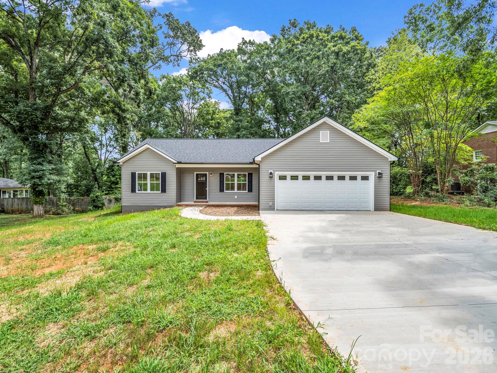 190 Forest Hill Drive — Forest City