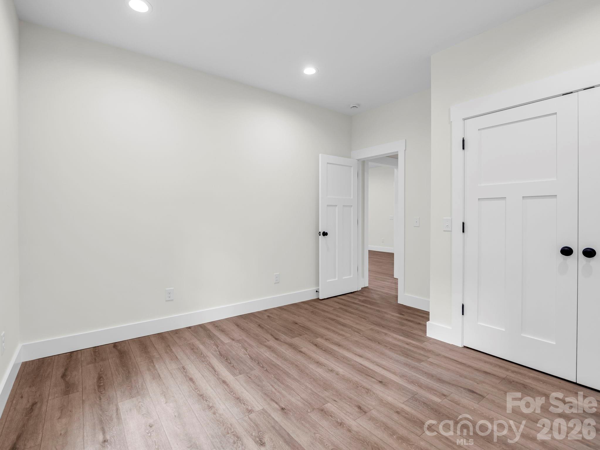 190 Forest Hill Drive — Forest City