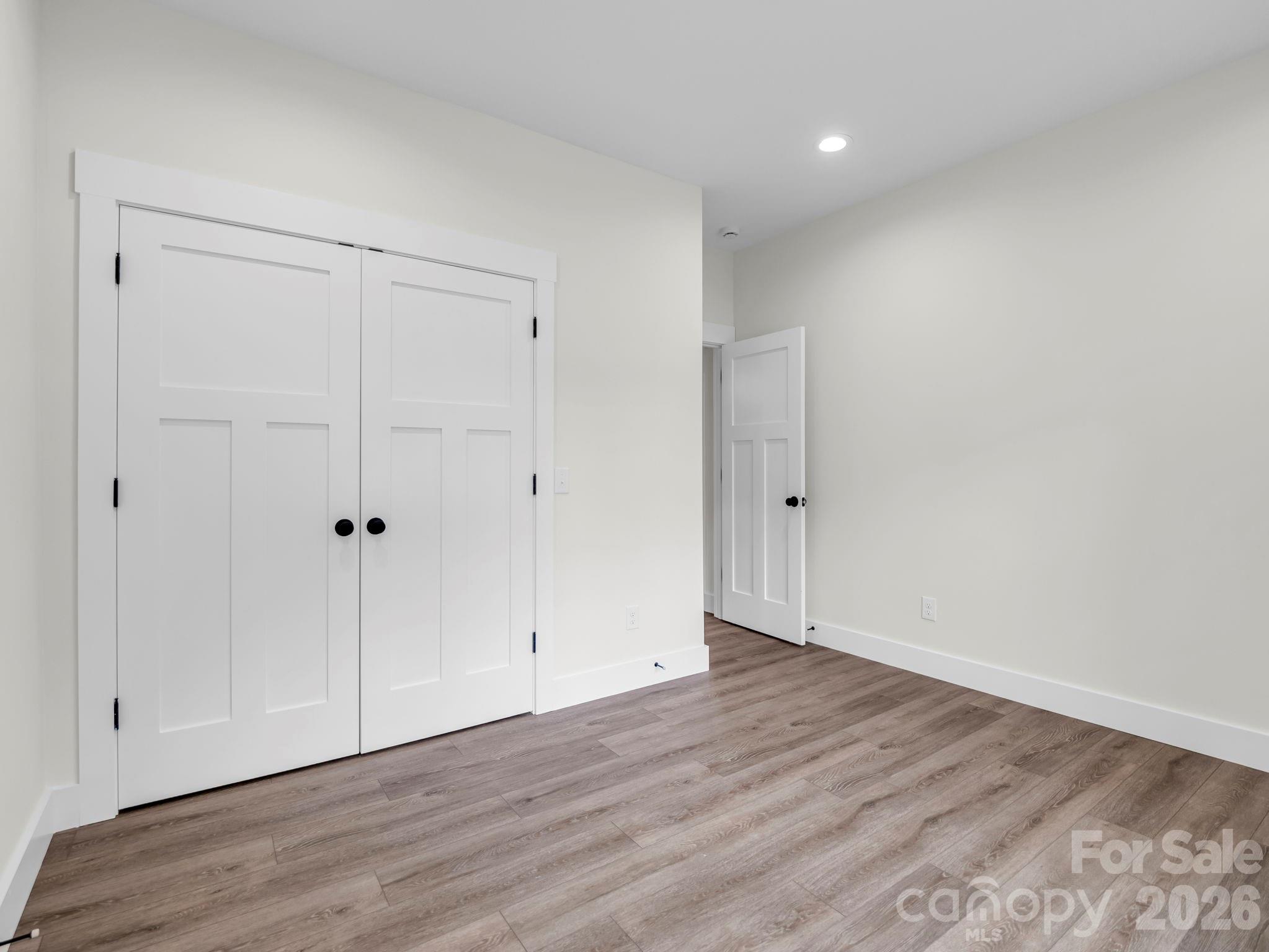 190 Forest Hill Drive — Forest City