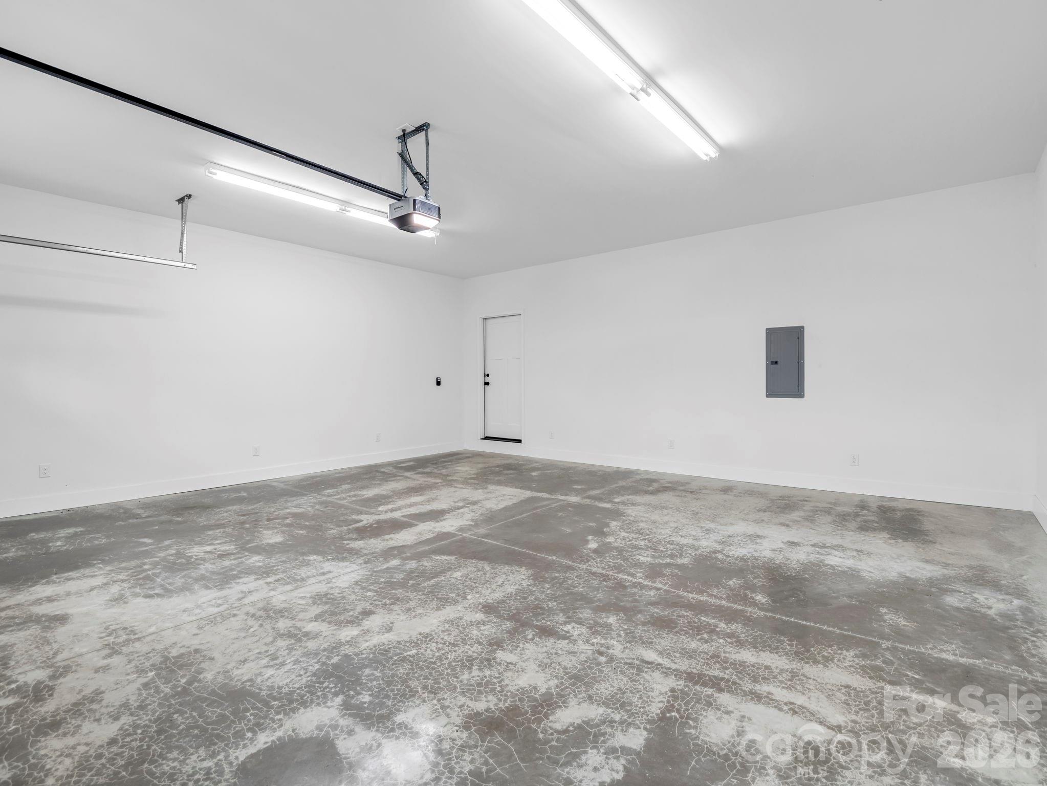 190 Forest Hill Drive — Forest City