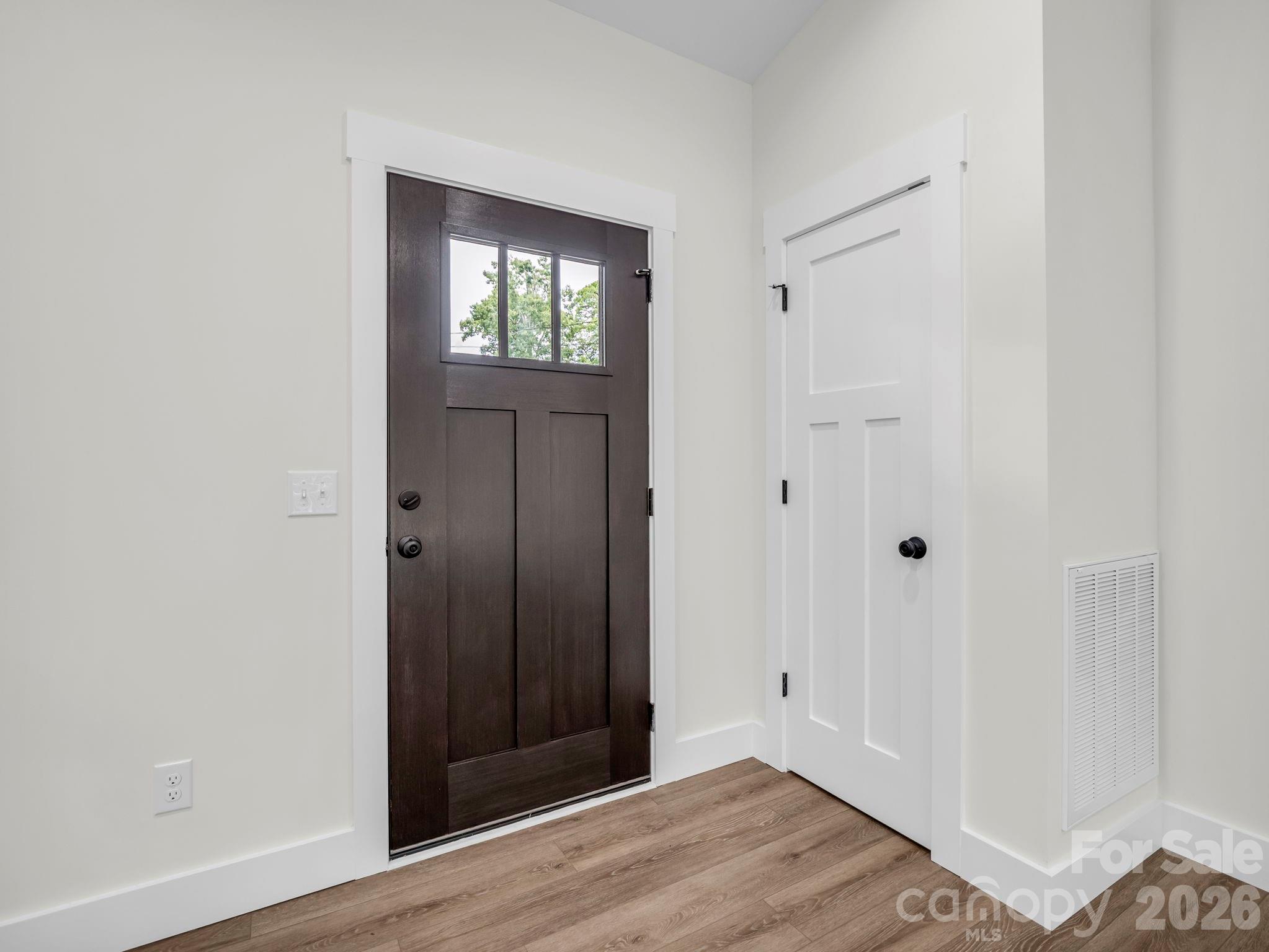 190 Forest Hill Drive — Forest City