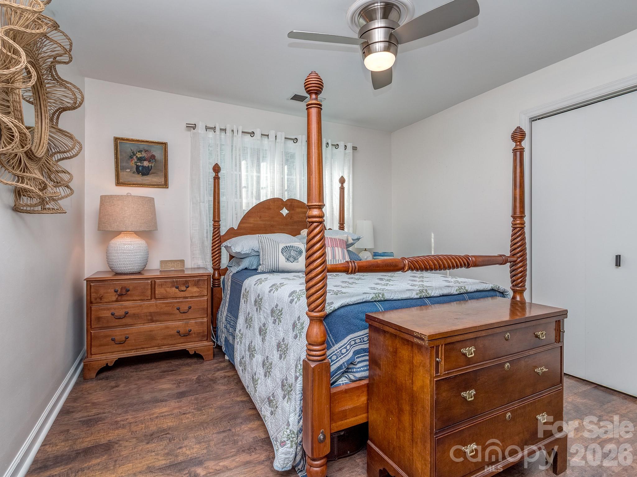 1052 Churchill Downs Court — Charlotte
