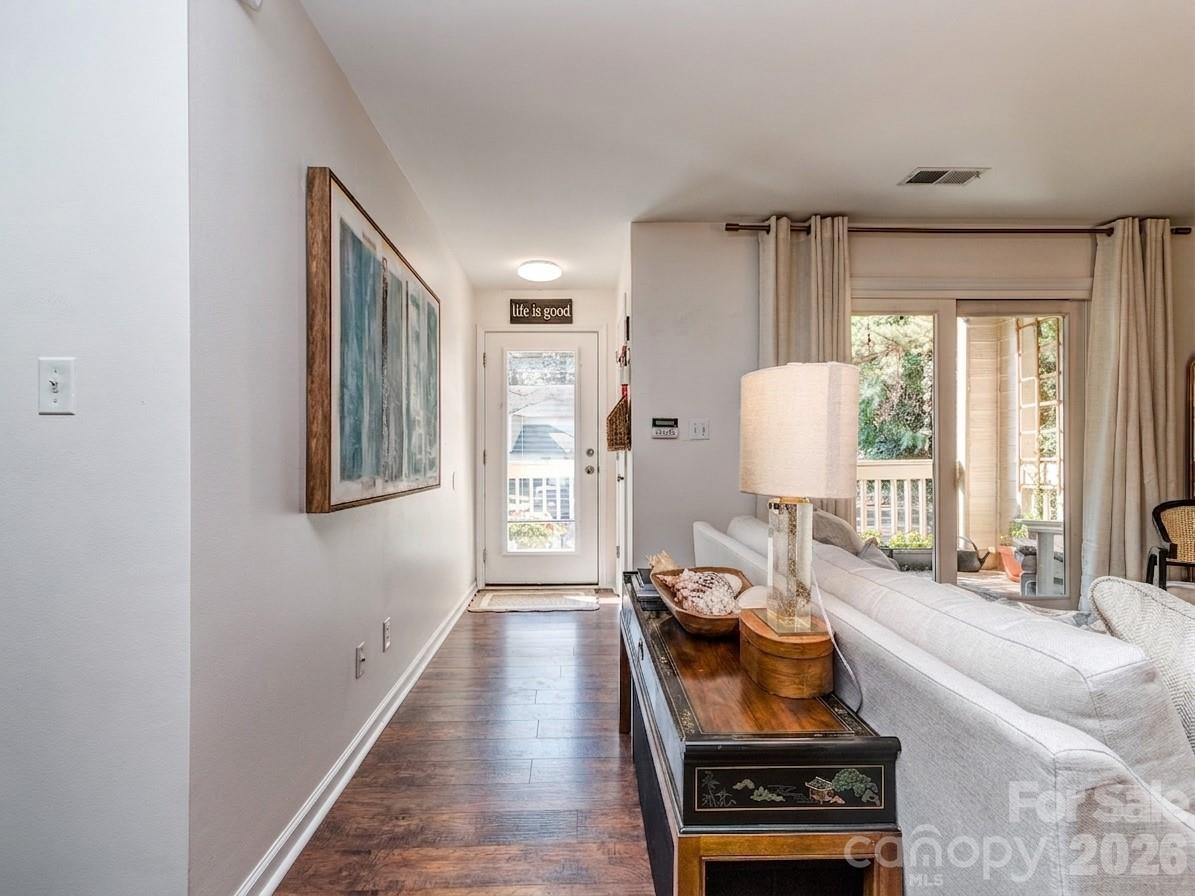 1052 Churchill Downs Court — Charlotte