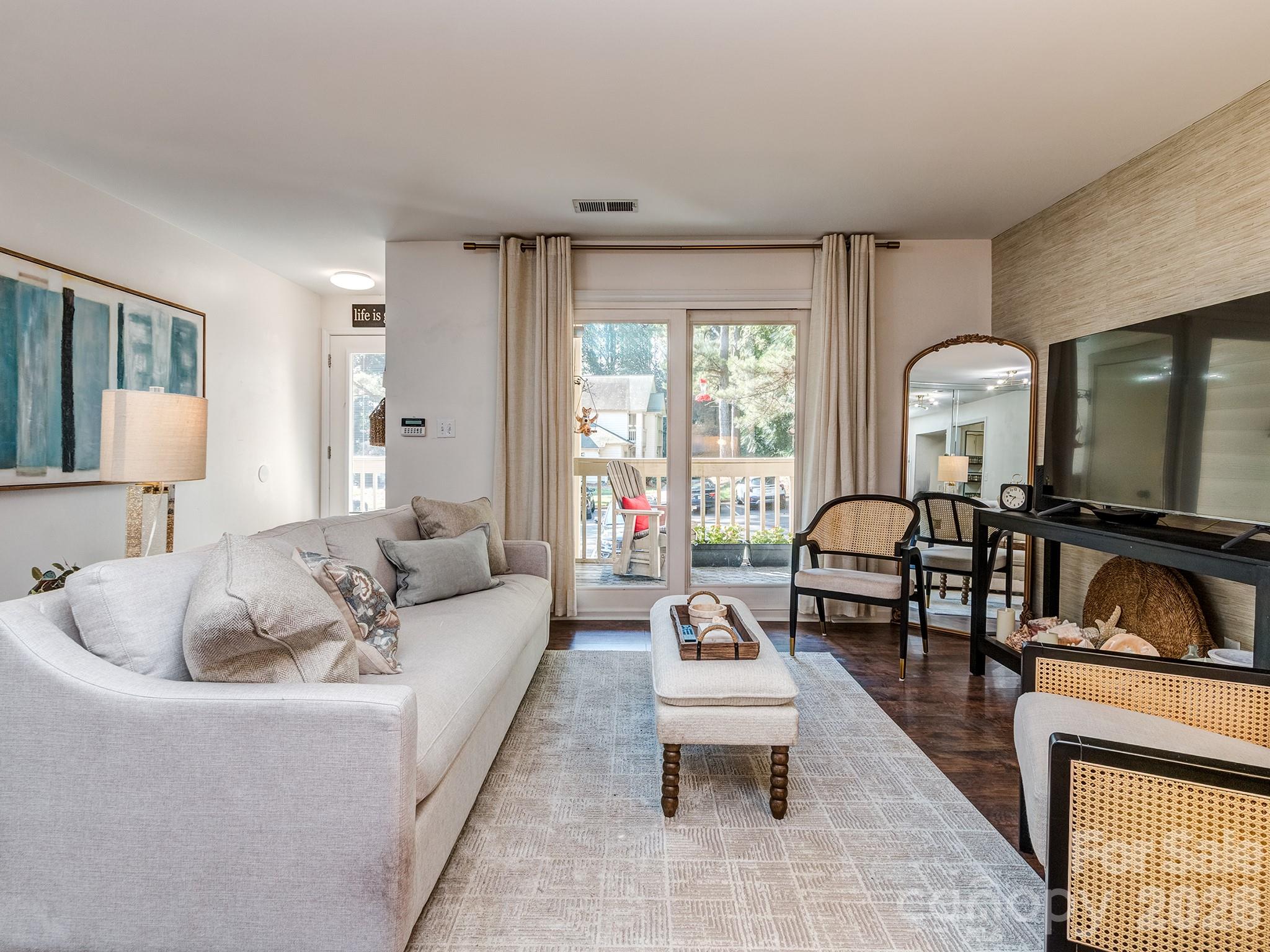 1052 Churchill Downs Court — Charlotte