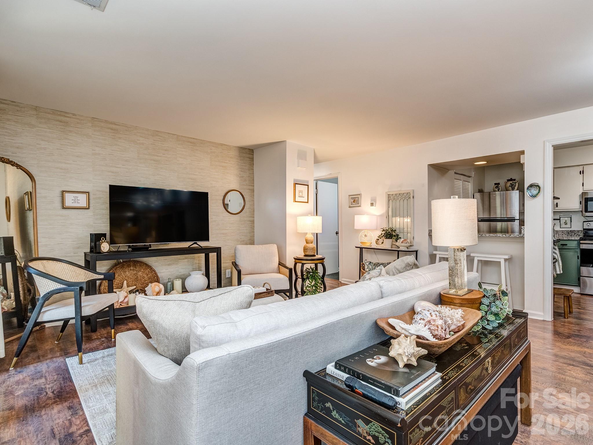 1052 Churchill Downs Court — Charlotte
