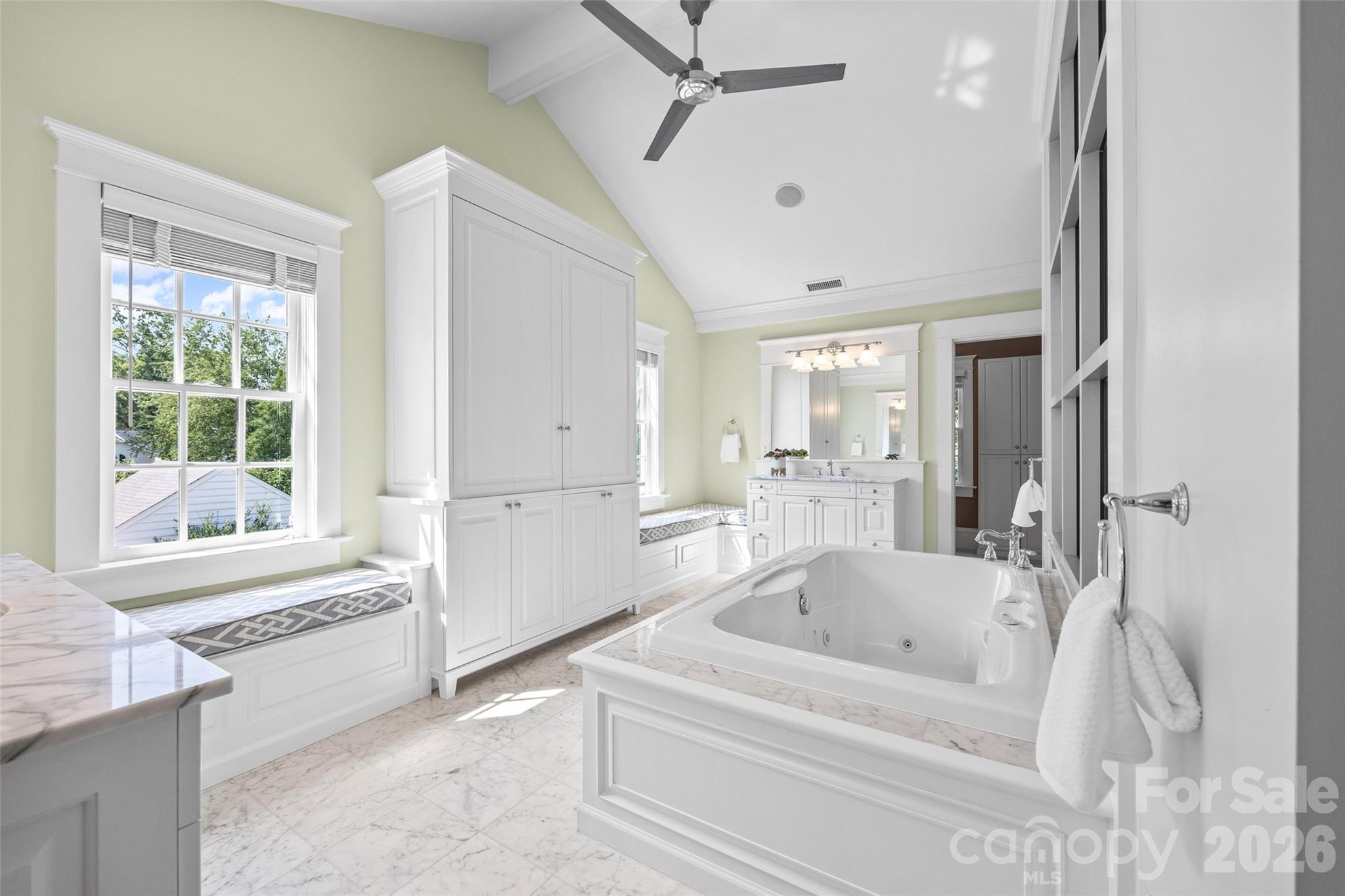 1620 Biltmore Drive — Charlotte