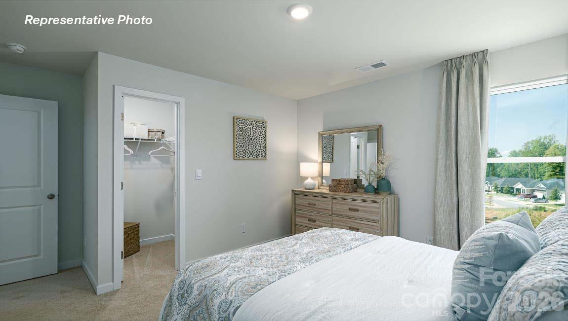 908 Streamwood Avenue — Newton