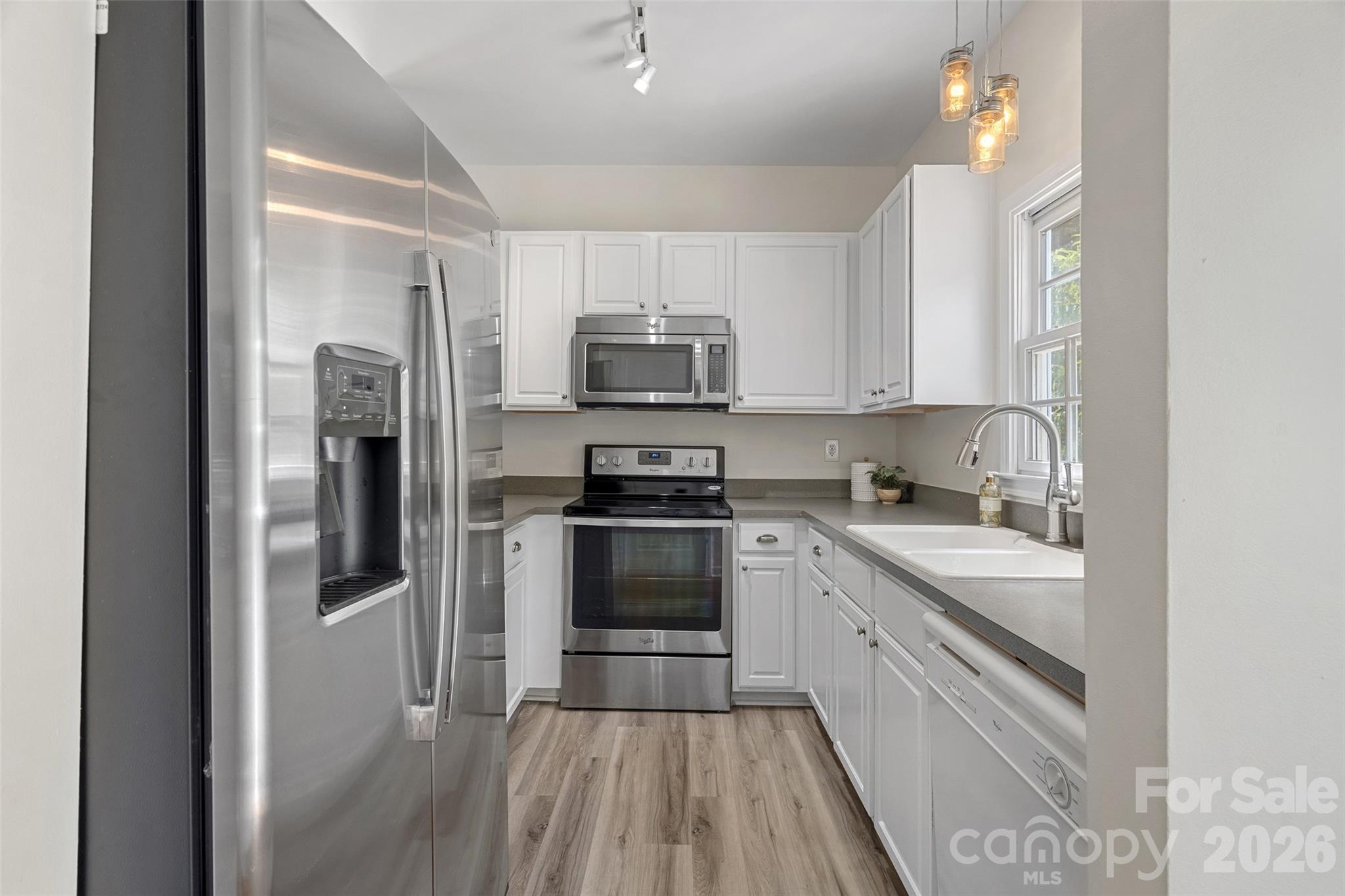 14015 Garden District Row — Huntersville