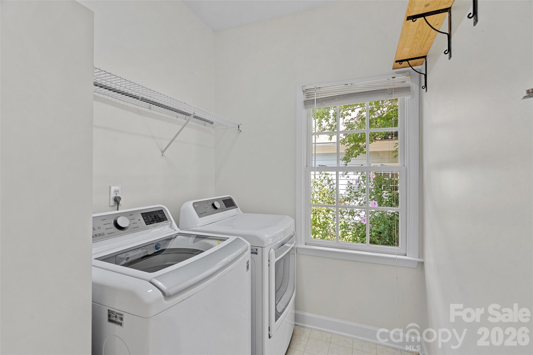 14015 Garden District Row — Huntersville