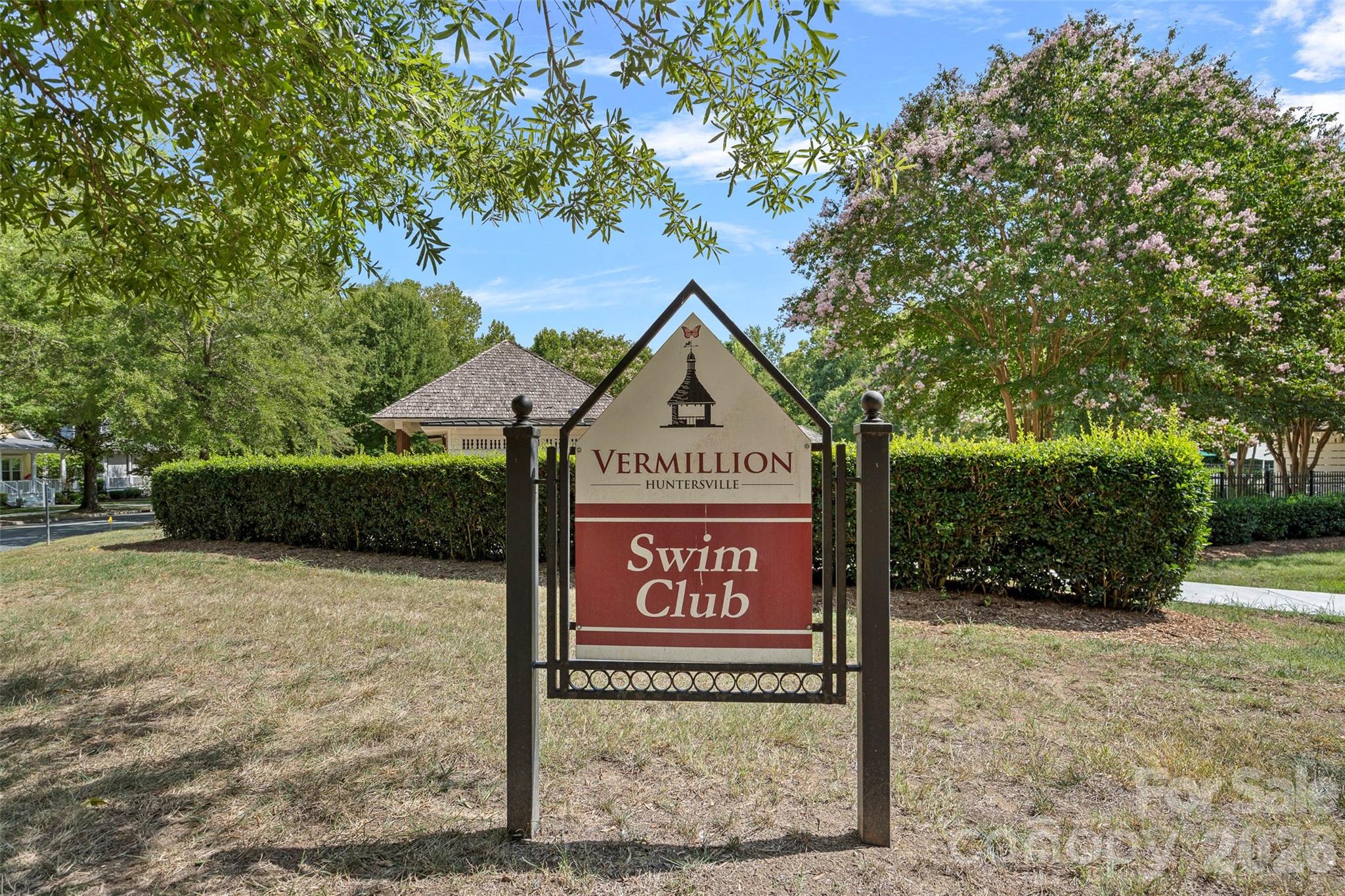 14015 Garden District Row — Huntersville
