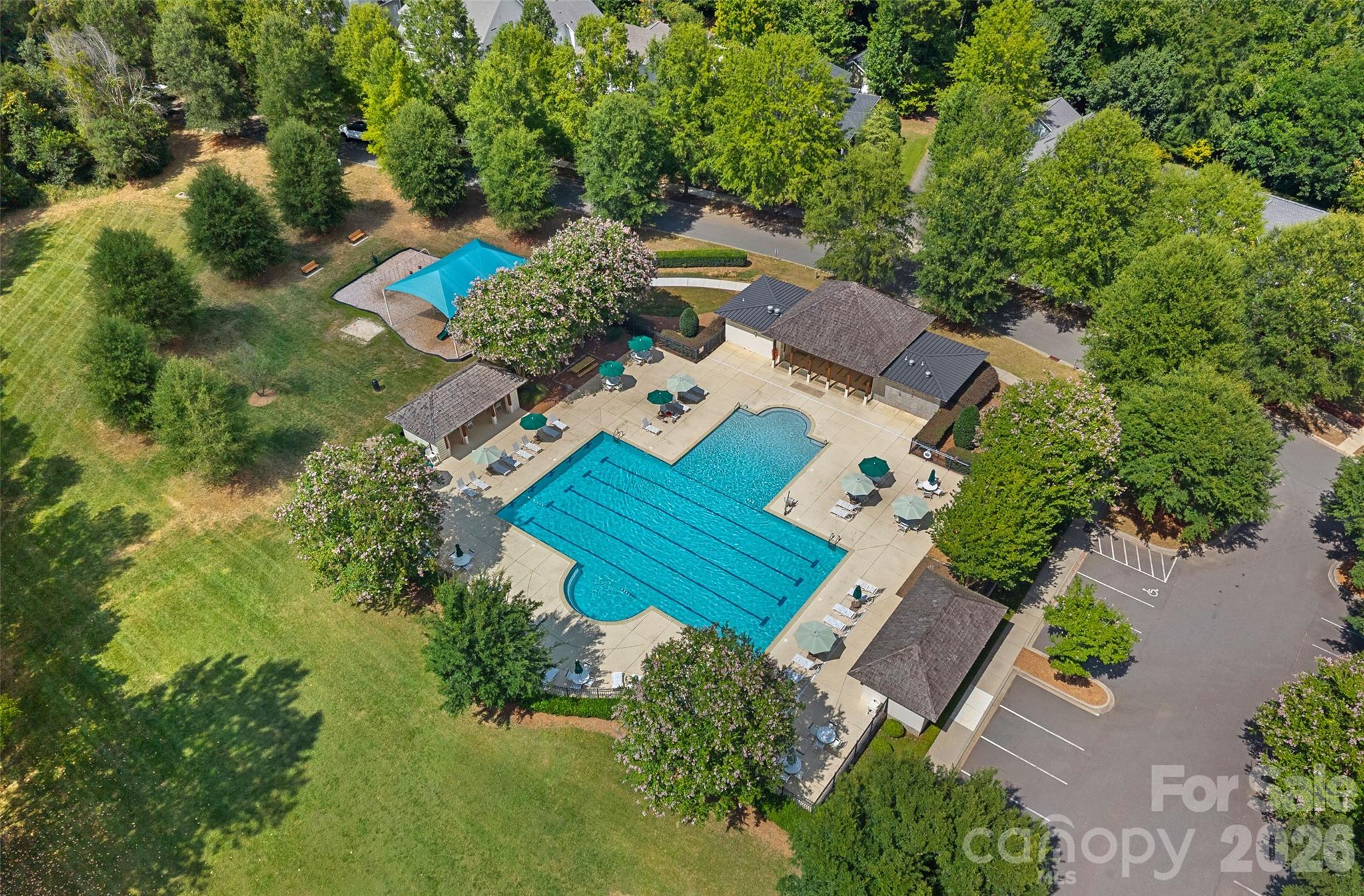 14015 Garden District Row — Huntersville