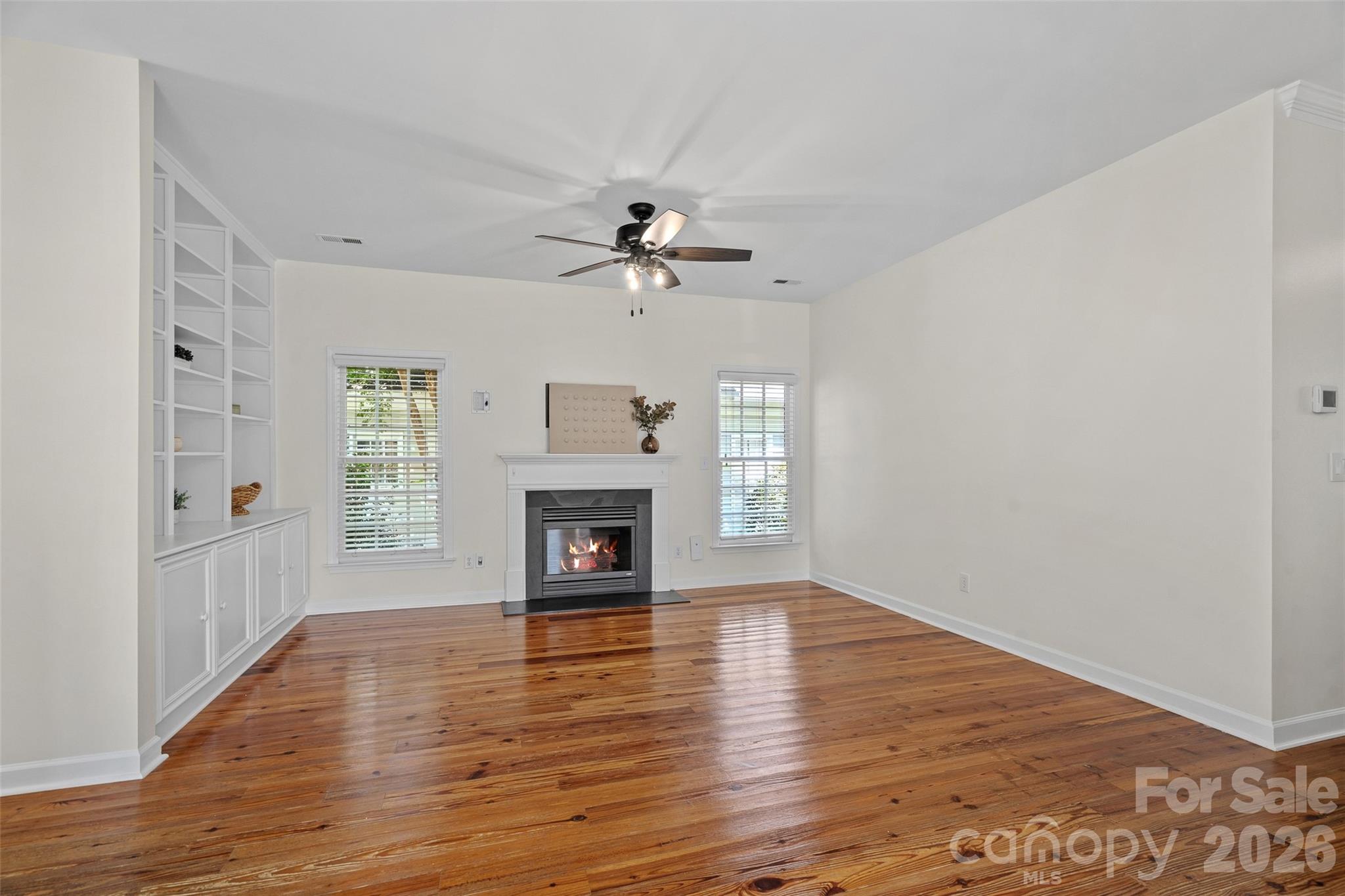 14015 Garden District Row — Huntersville