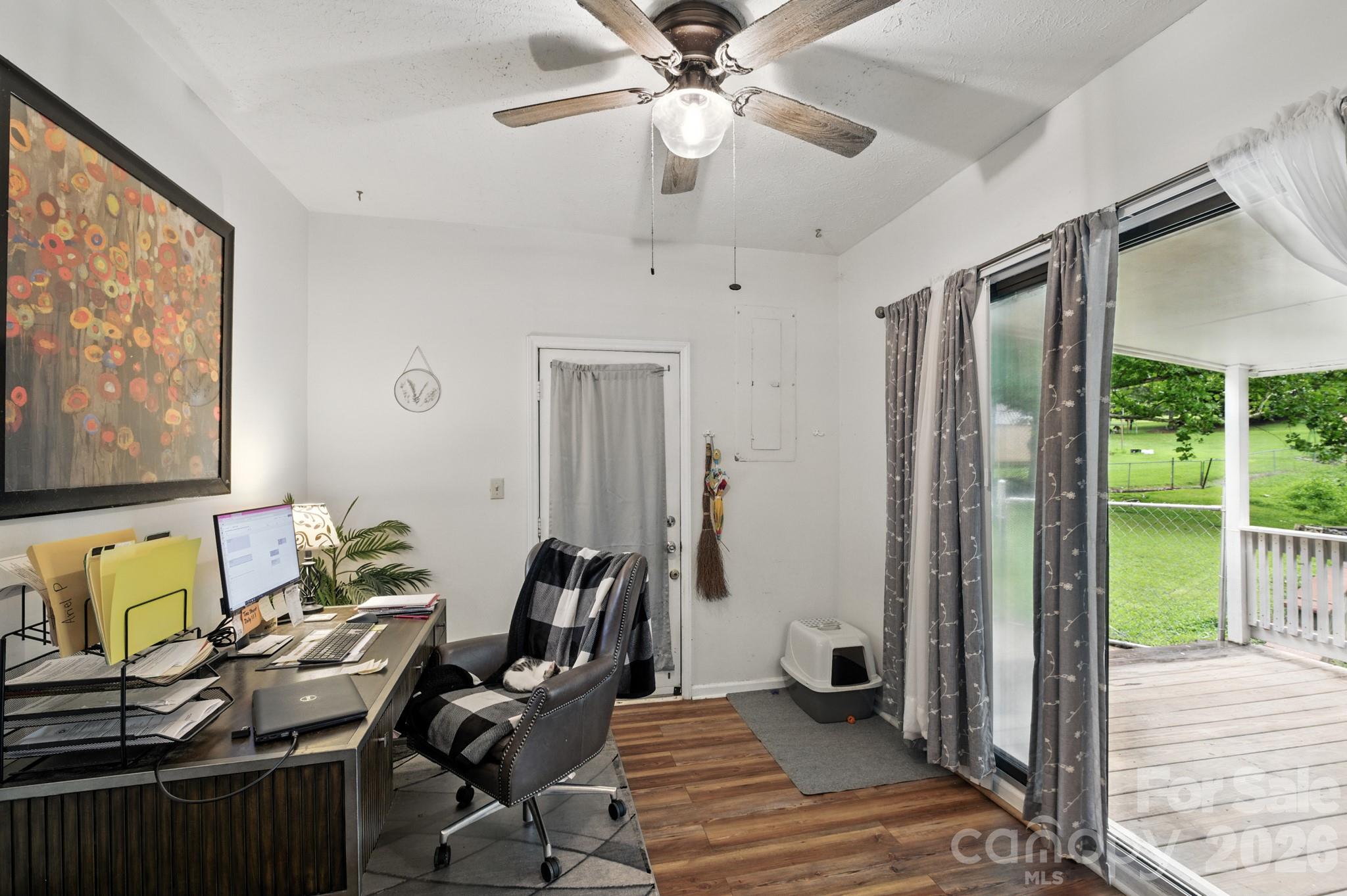 409 Cottrell Hill Road — Lenoir