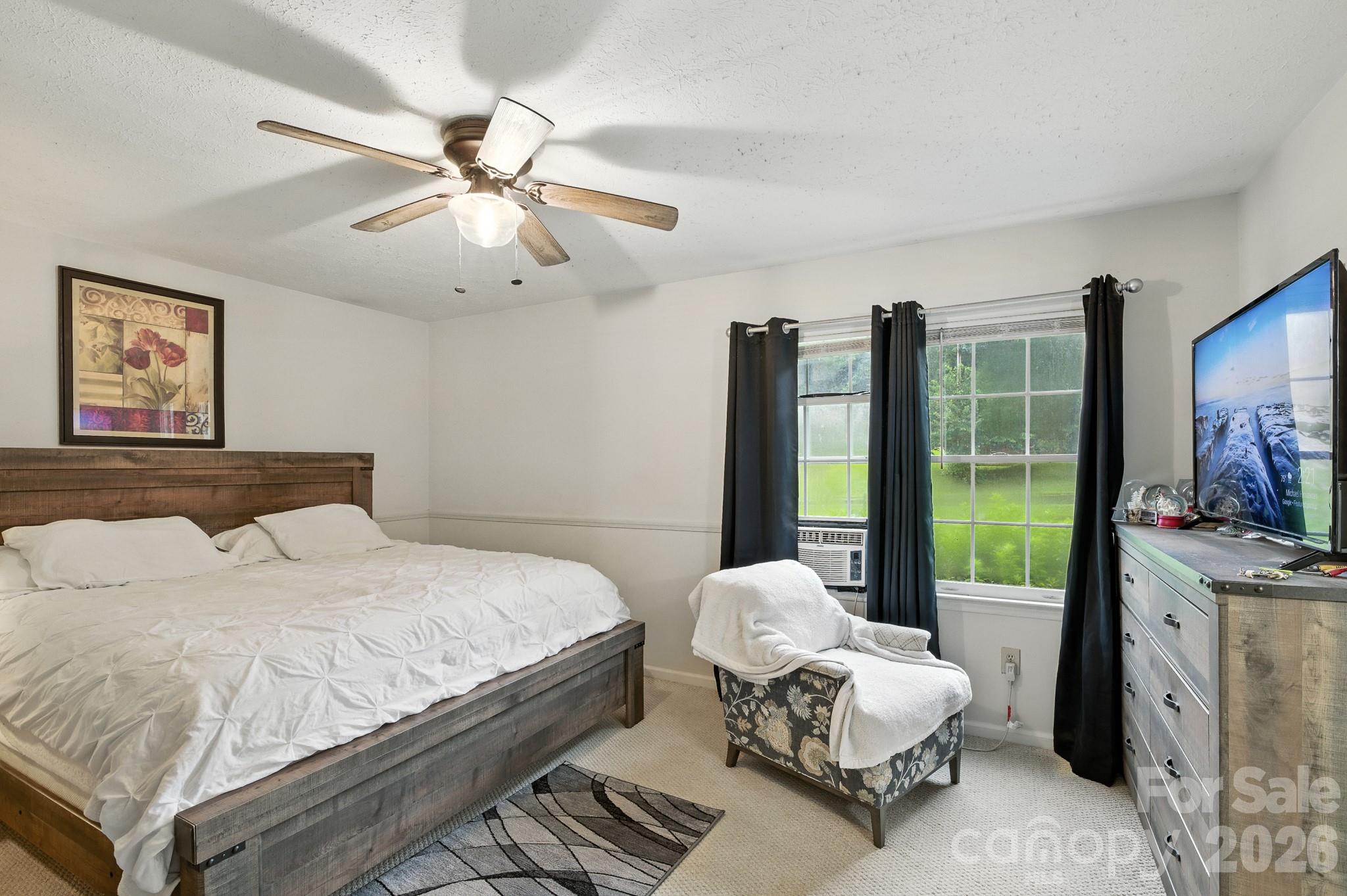 409 Cottrell Hill Road — Lenoir