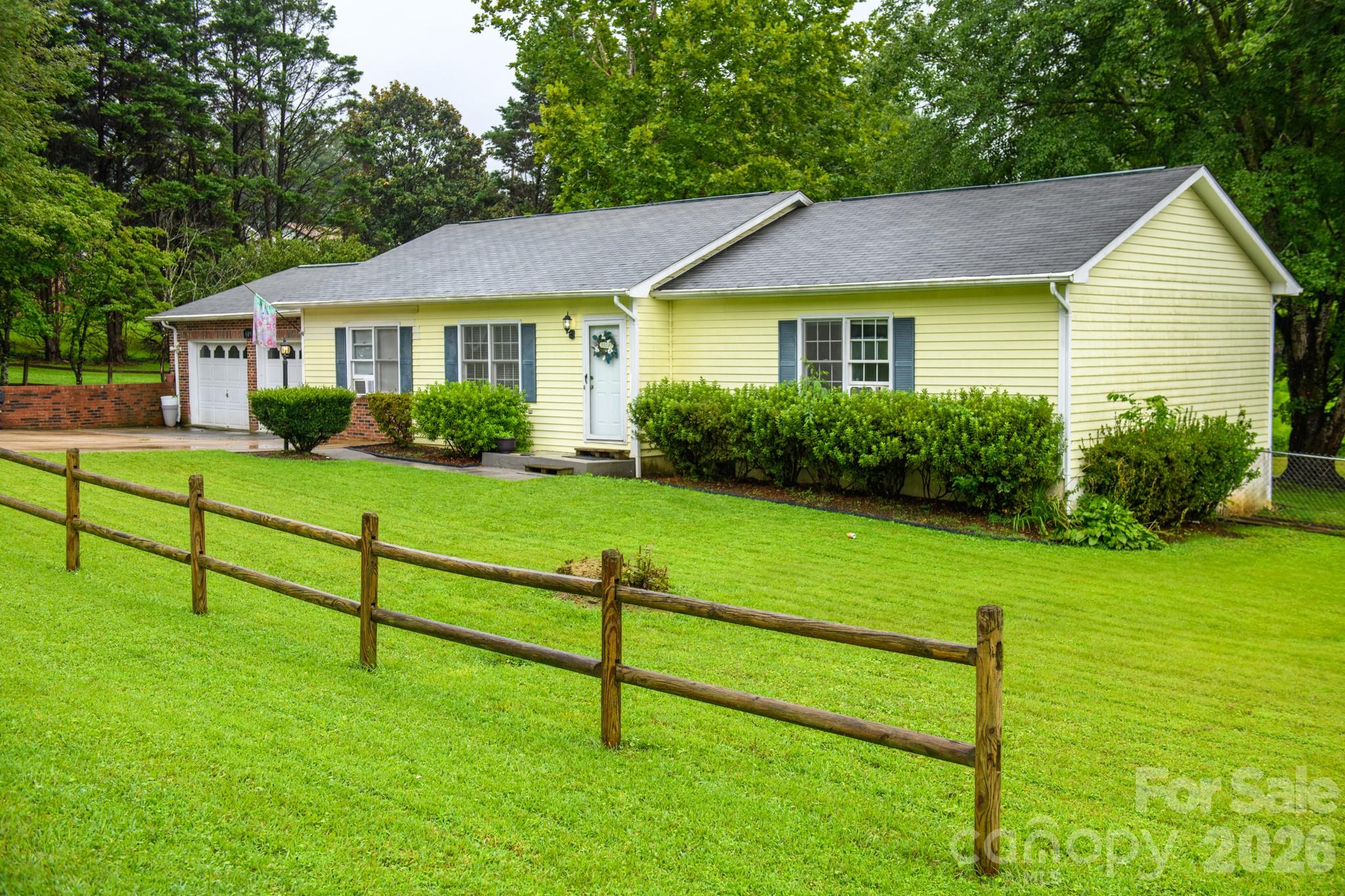 409 Cottrell Hill Road — Lenoir