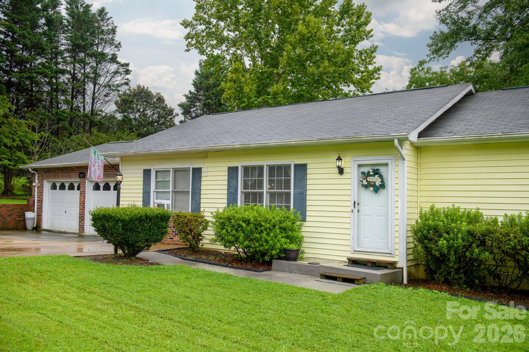 409 Cottrell Hill Road — Lenoir