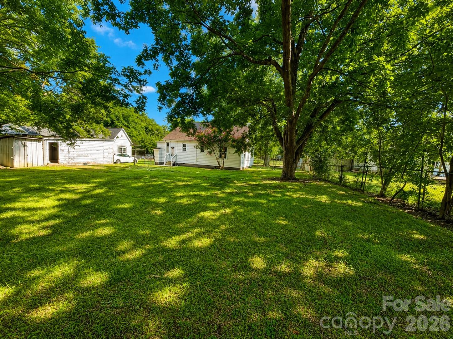 609 Dallas Street — Chester